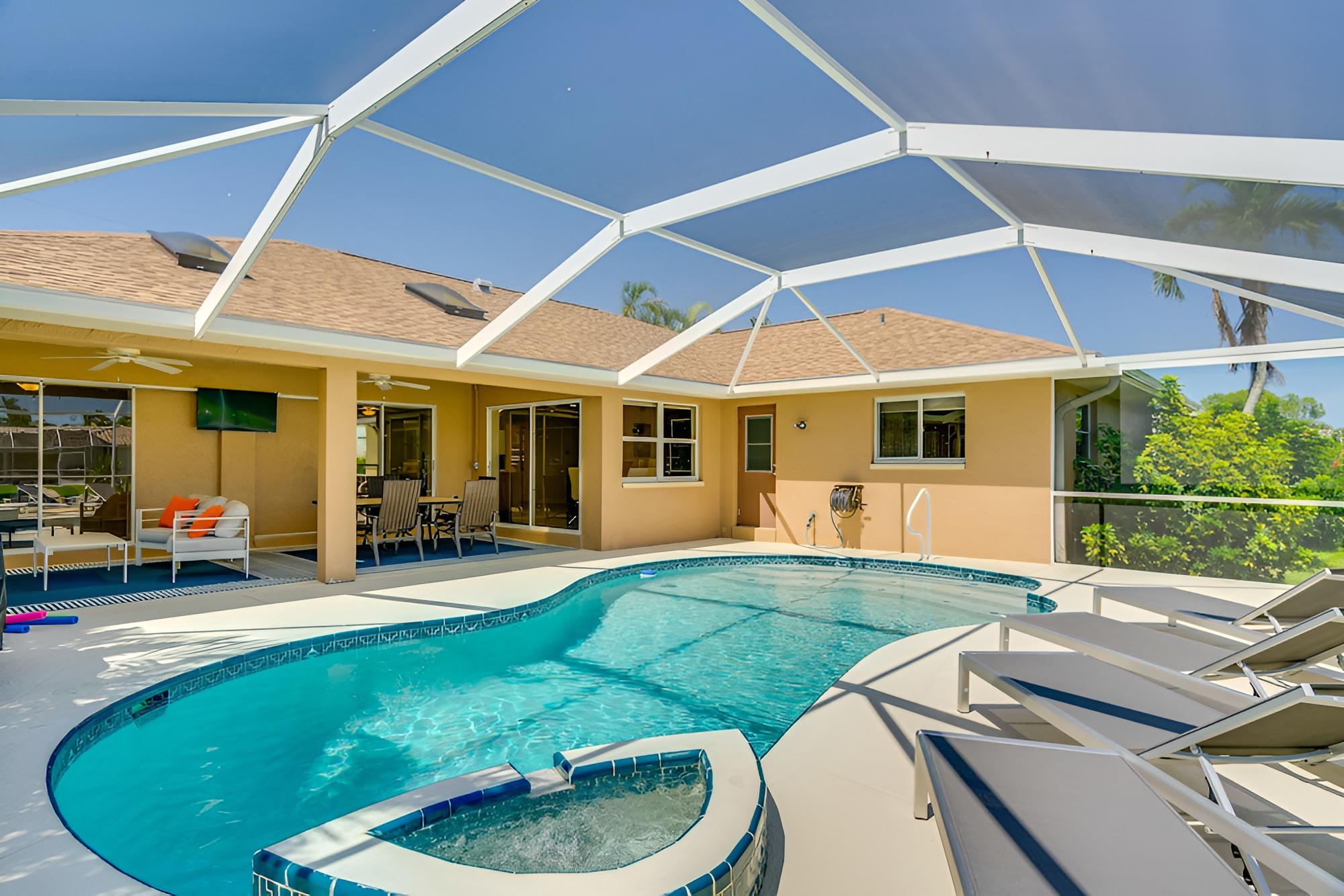 Canal-front Cape Coral Home: Pool, Screened Lanai!
