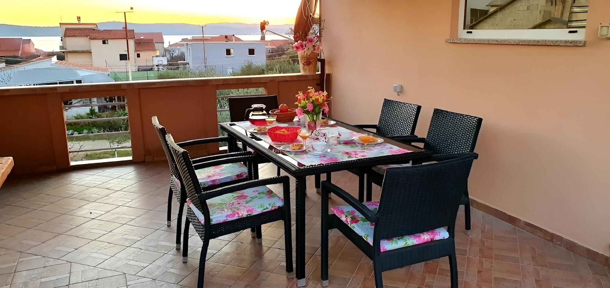Julija - big Terrace and Grill - A1 Asy