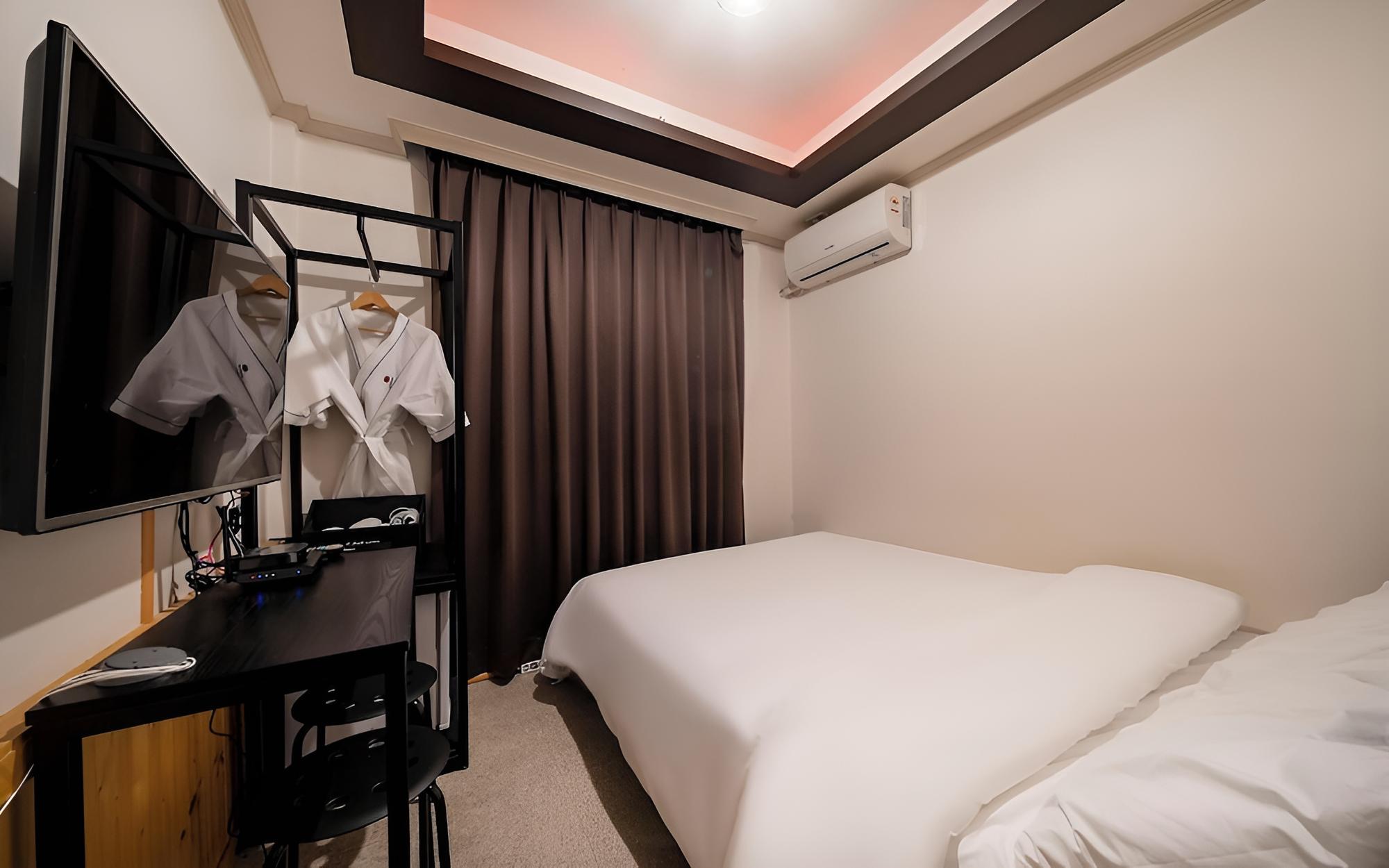 Suwon Station Hotel The Gallery