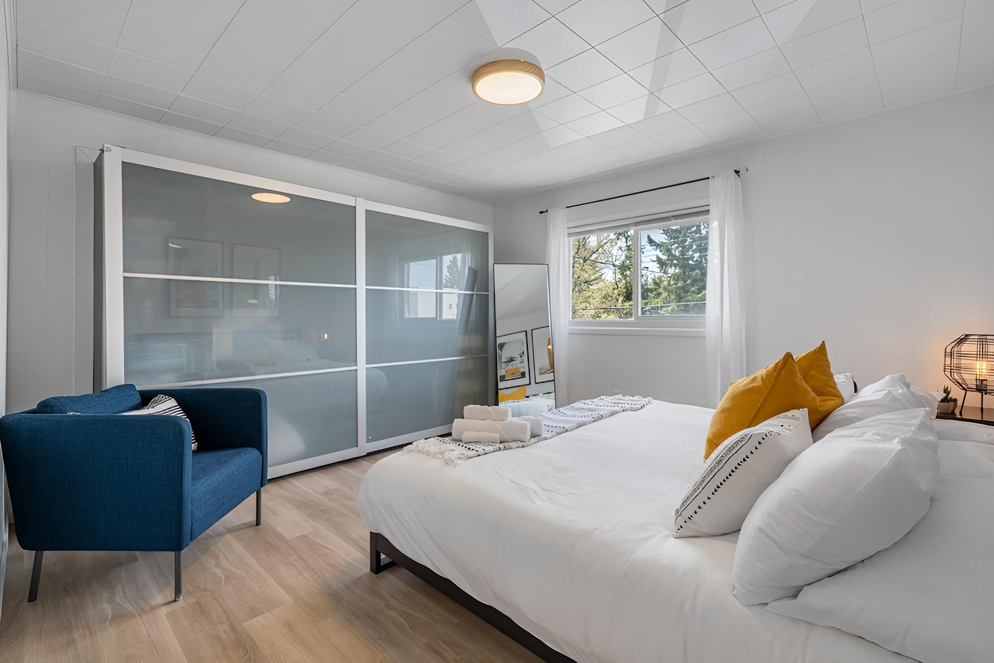 The Hidden Loft I No Service Fees 5-min 2 Beach