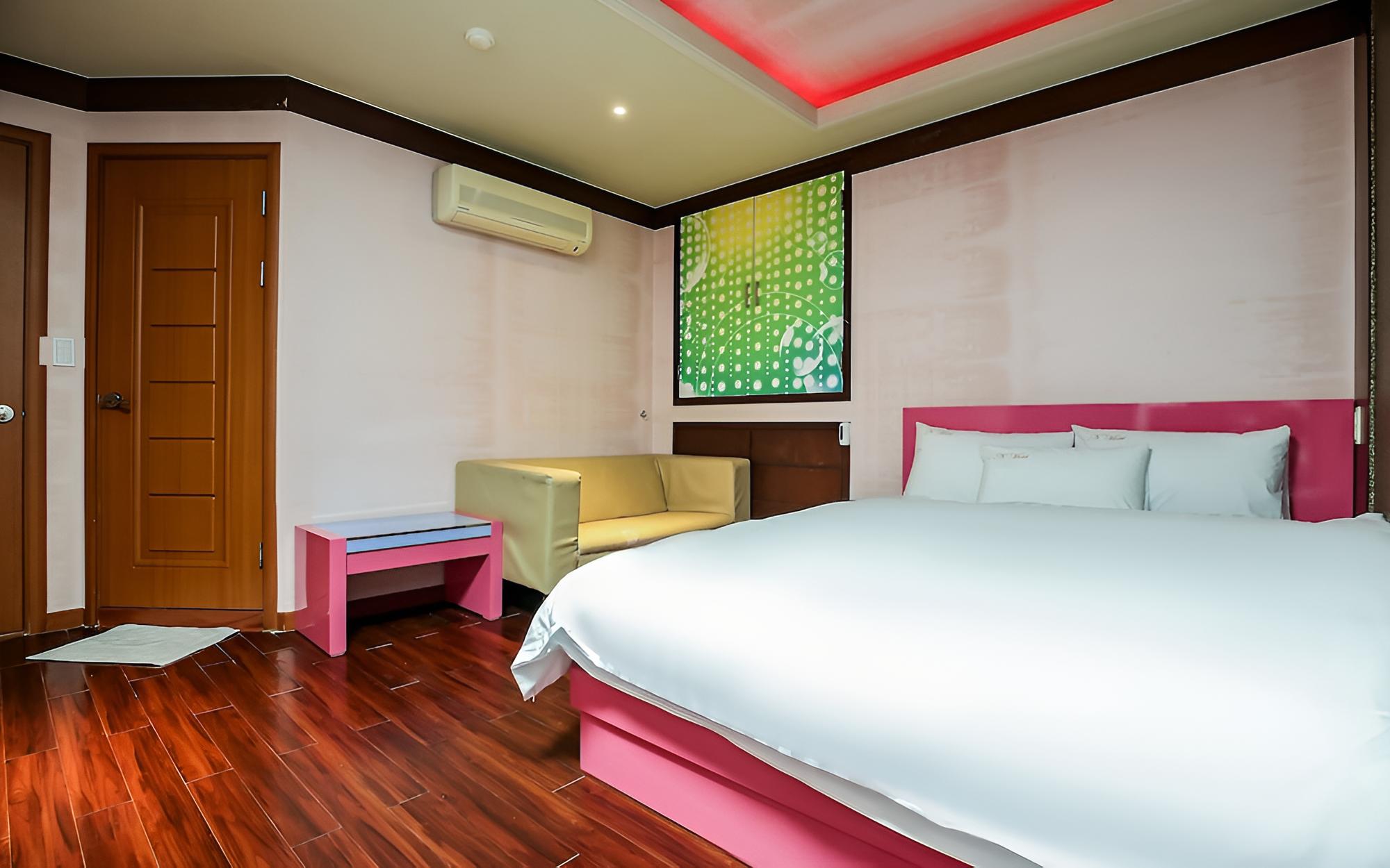 Jecheon N Motel