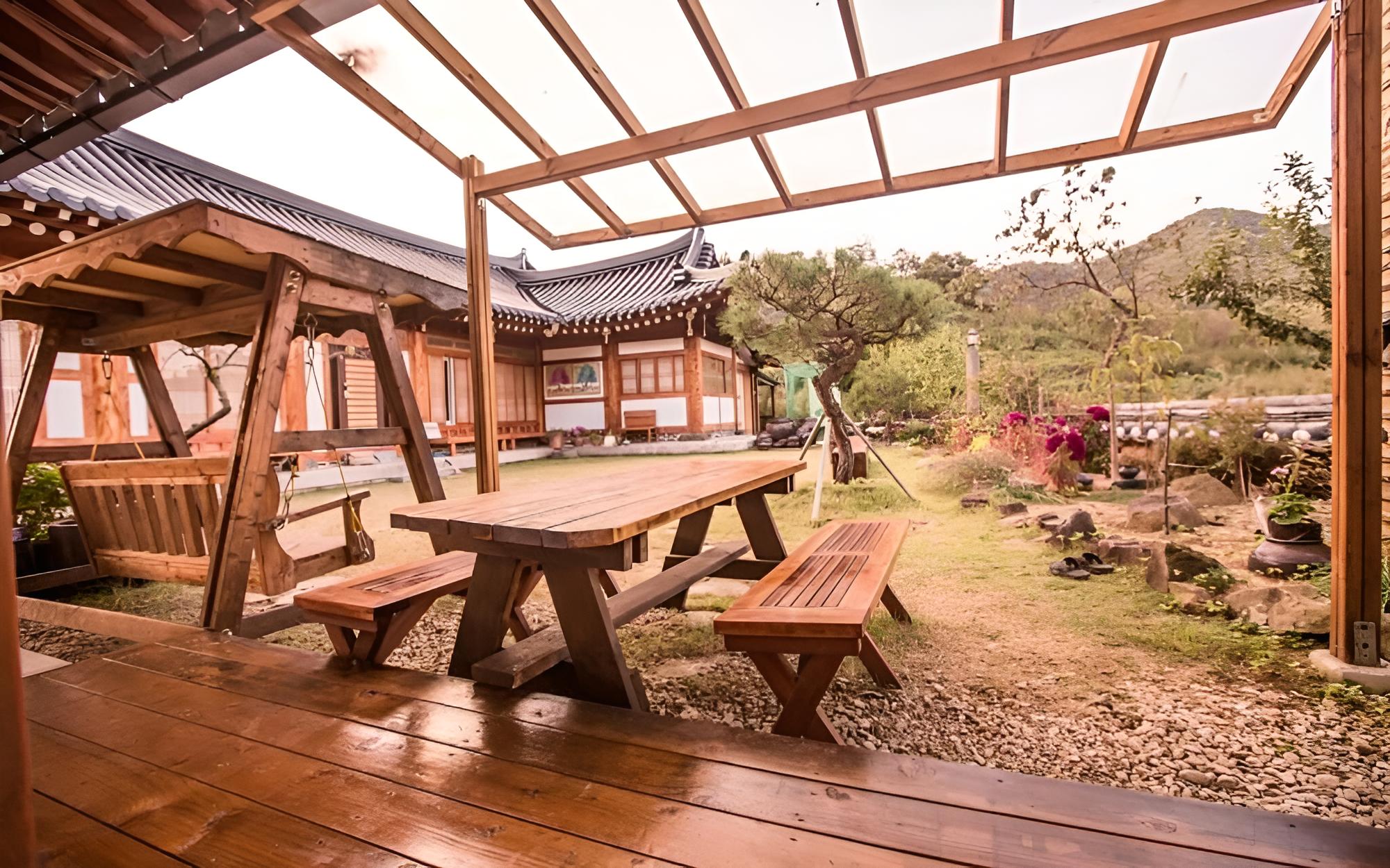 Suncheon Dalbeot Hanok Pension view 3