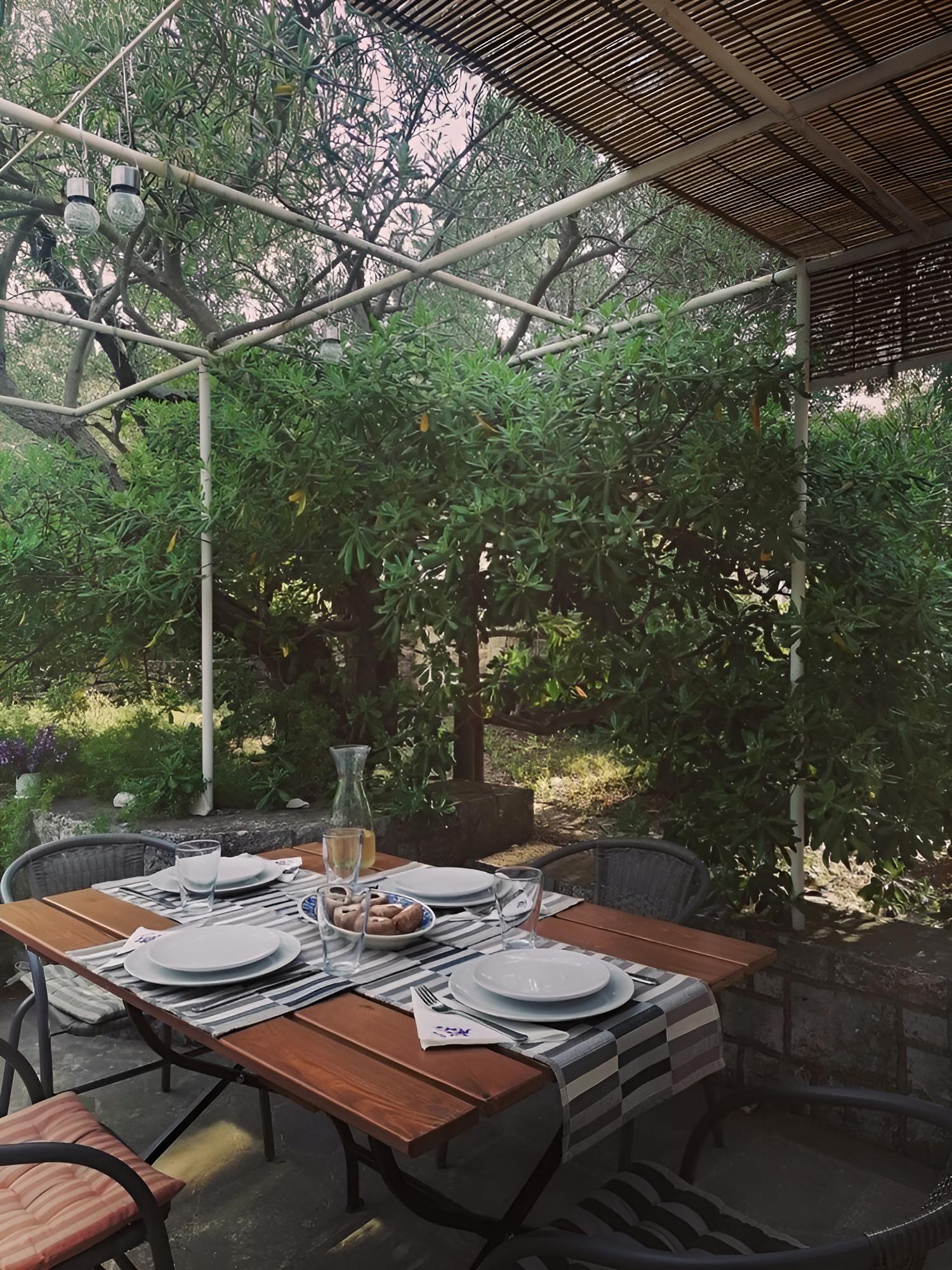 Olive - 150 m From sea - H