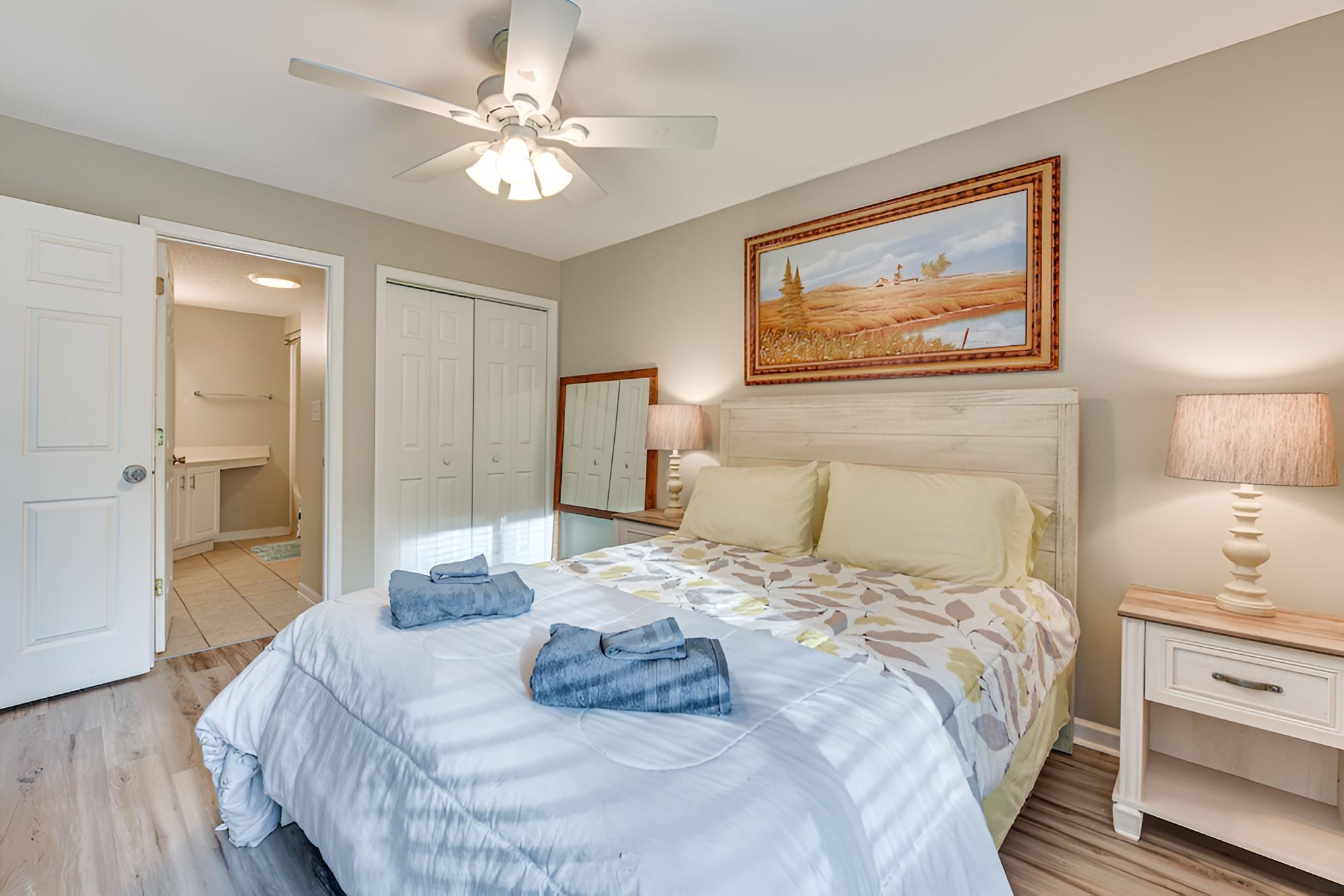 Fort Mill Condo w/ Balcony: 3 Mi to Carowinds