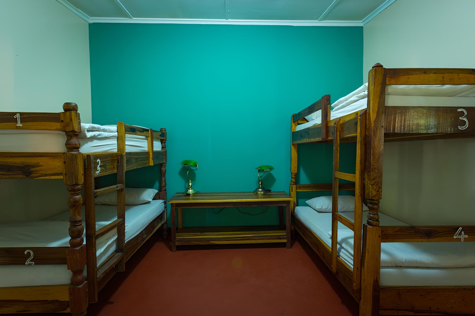 Jollyboys Camp - Hostel