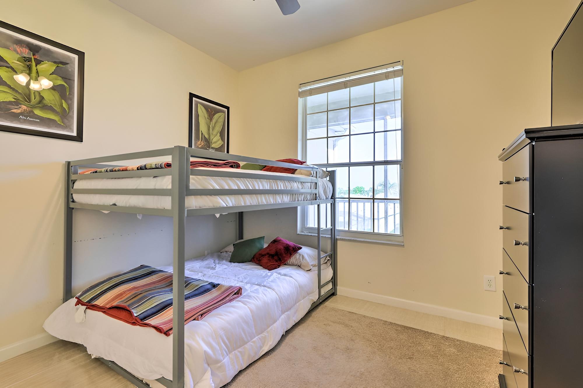 Windsor Palms Condo ~ 4 Mi to Walt Disney World!