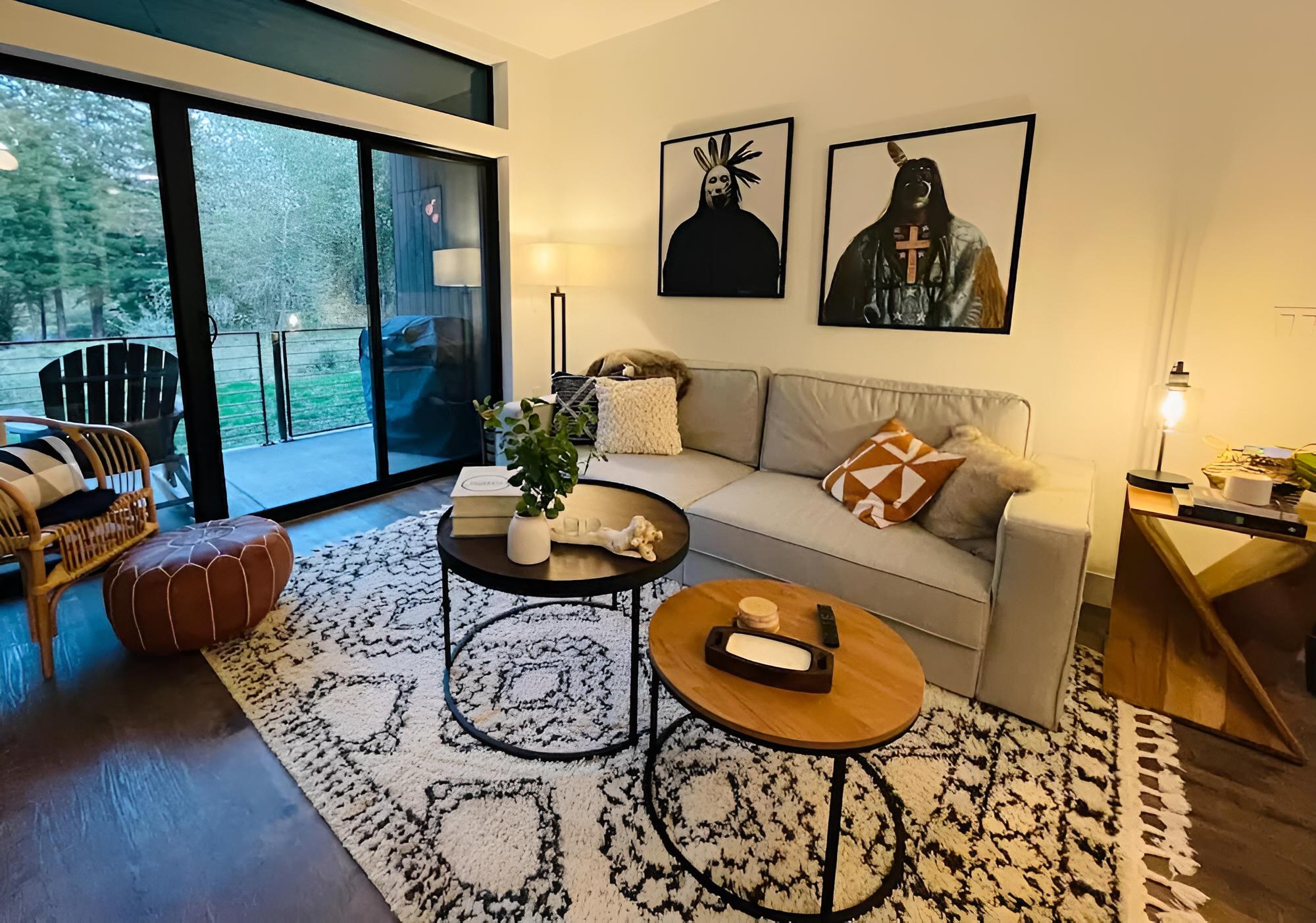 New Luxury Condo River View Sounds Patio Hot Tub, Bilde 13