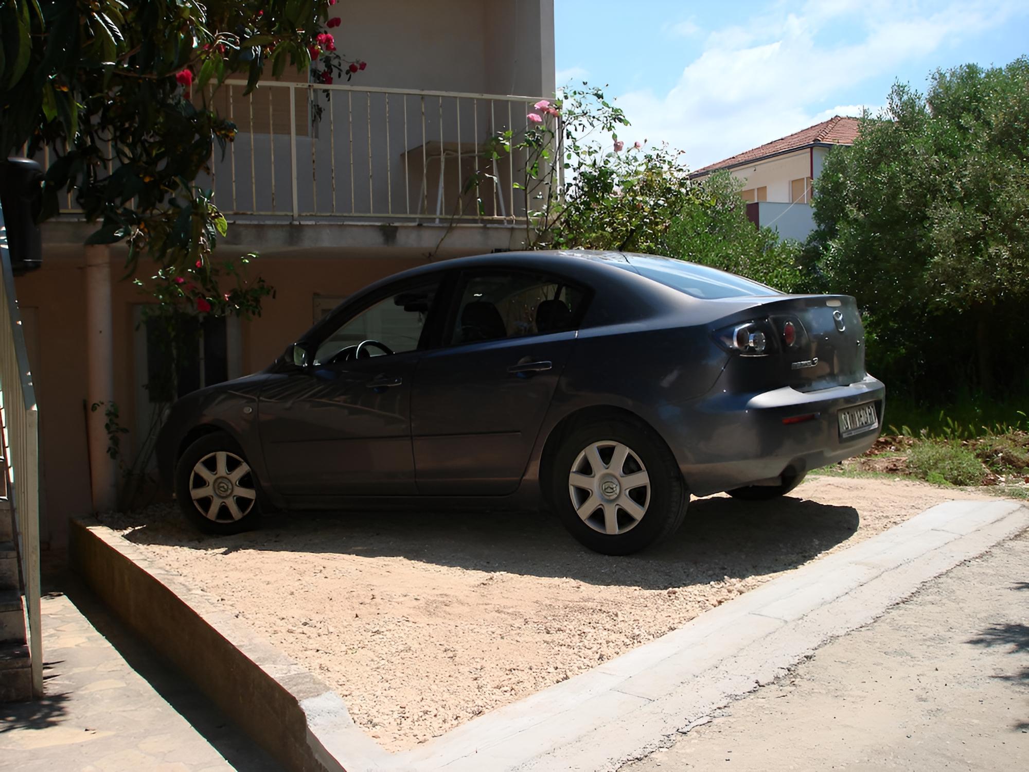 Boris - Close to the sea With Parking - H view 2