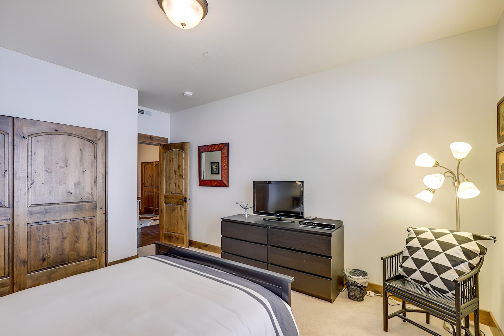 Lakeside Condo Near DV Gondola & Park City!