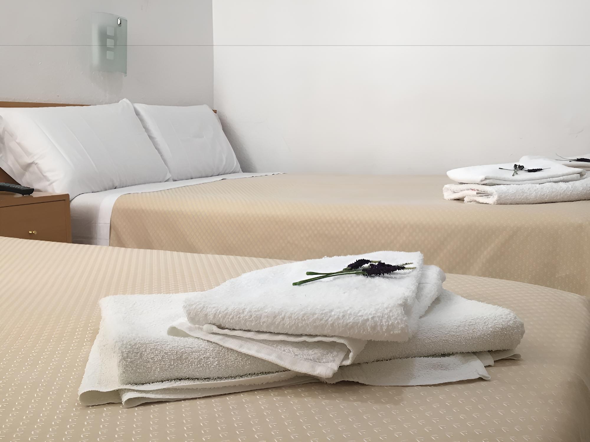 Hostal Lido - Image 1