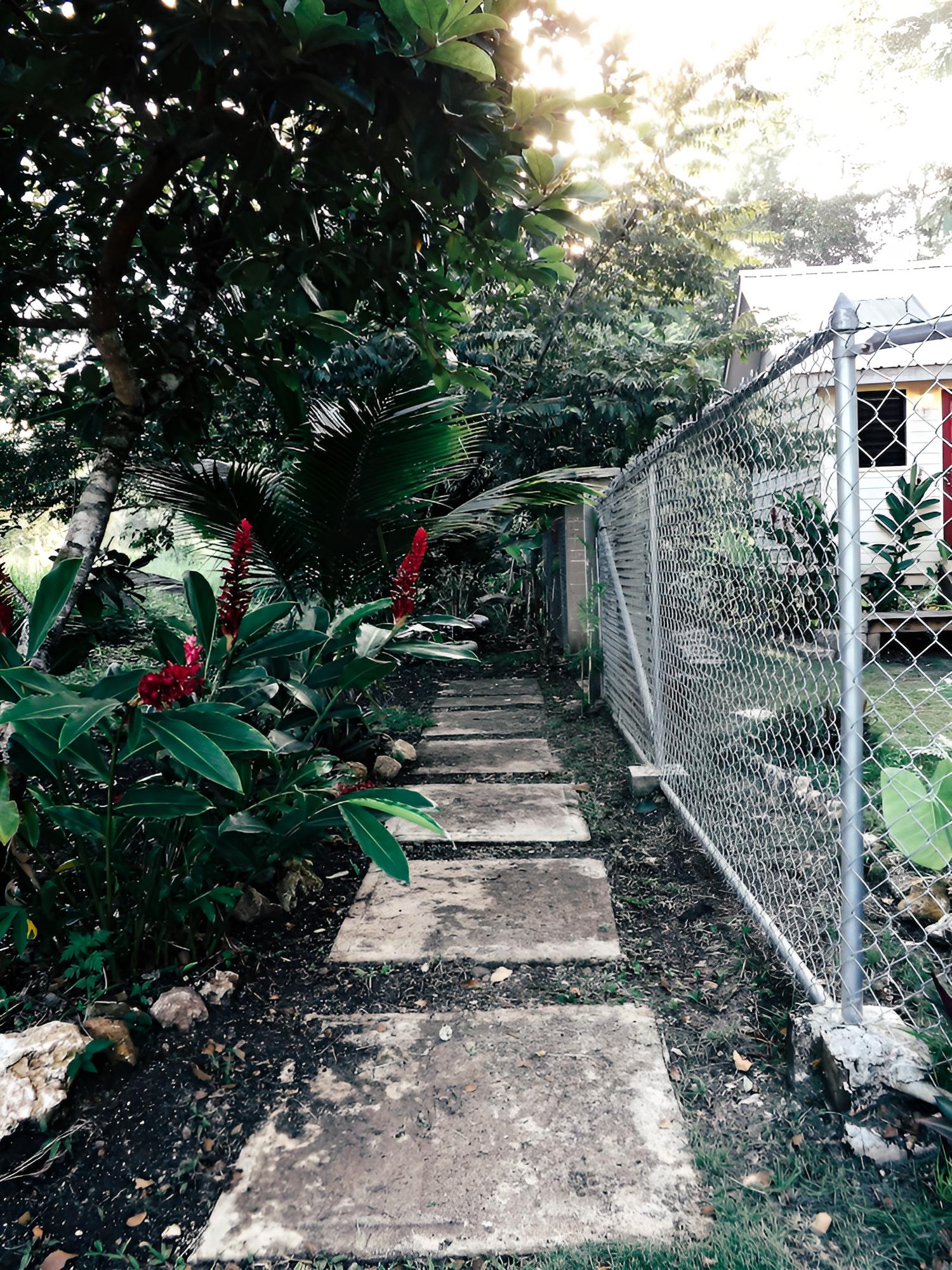 Belmopan Tiny Houses