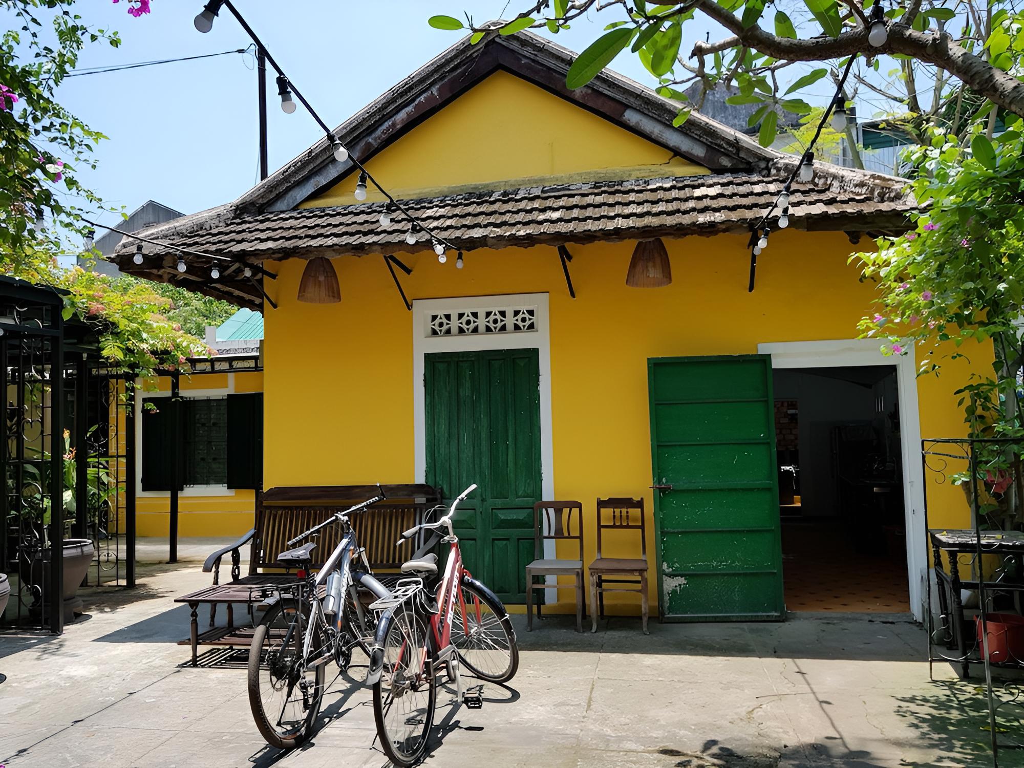 Lotus House