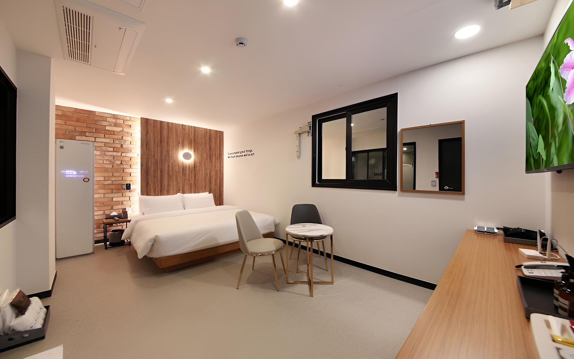 Jinju Hotel Vovo