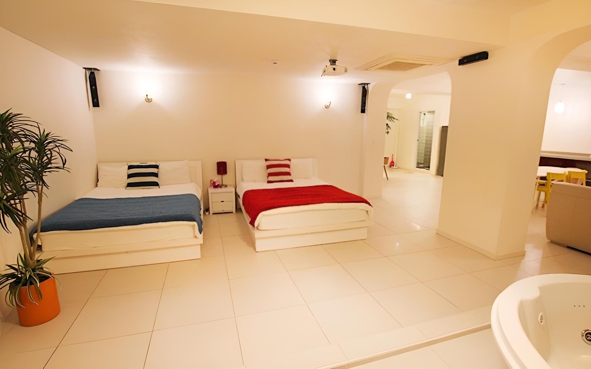 Goseong Paradise Cove Pension