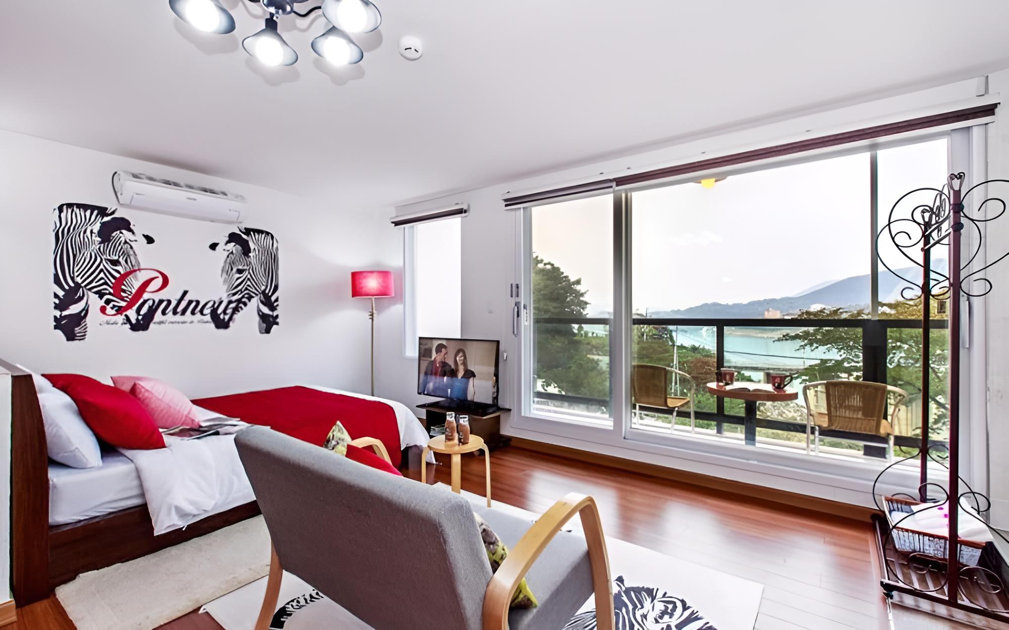 Jecheon Montmartre Pension