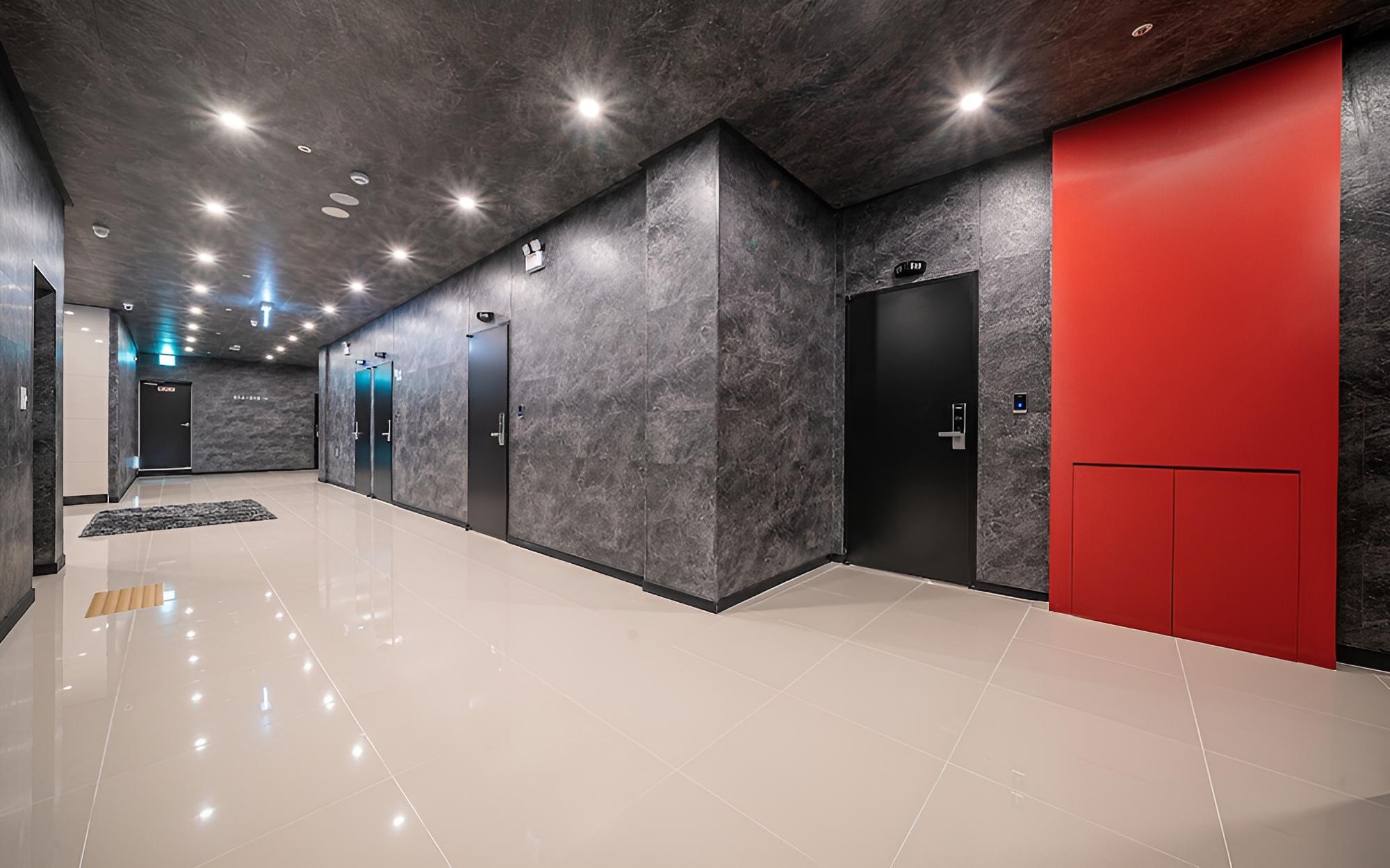 Hwaseong Hotel and You