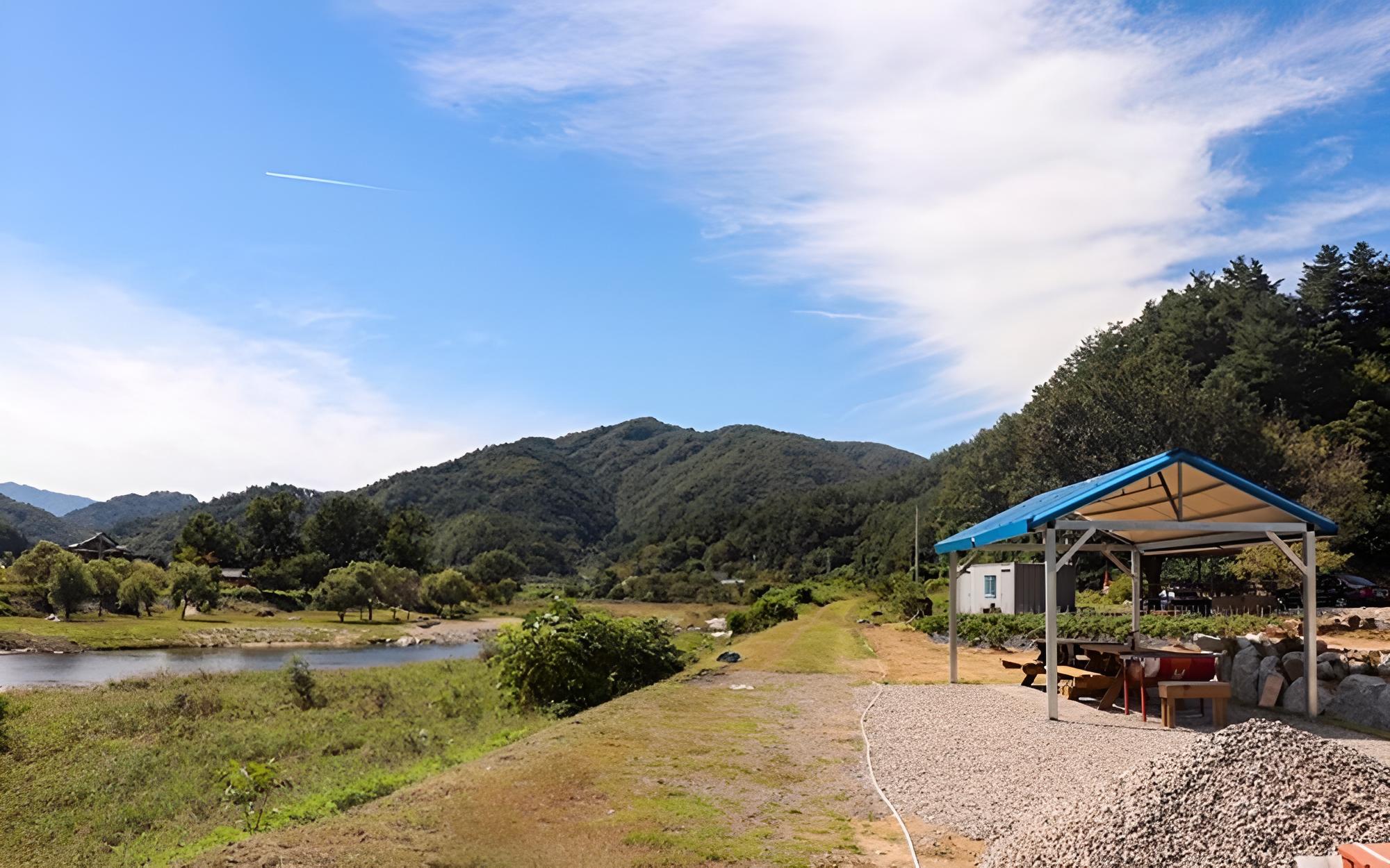 Yangyang Muloreum Pension view 4