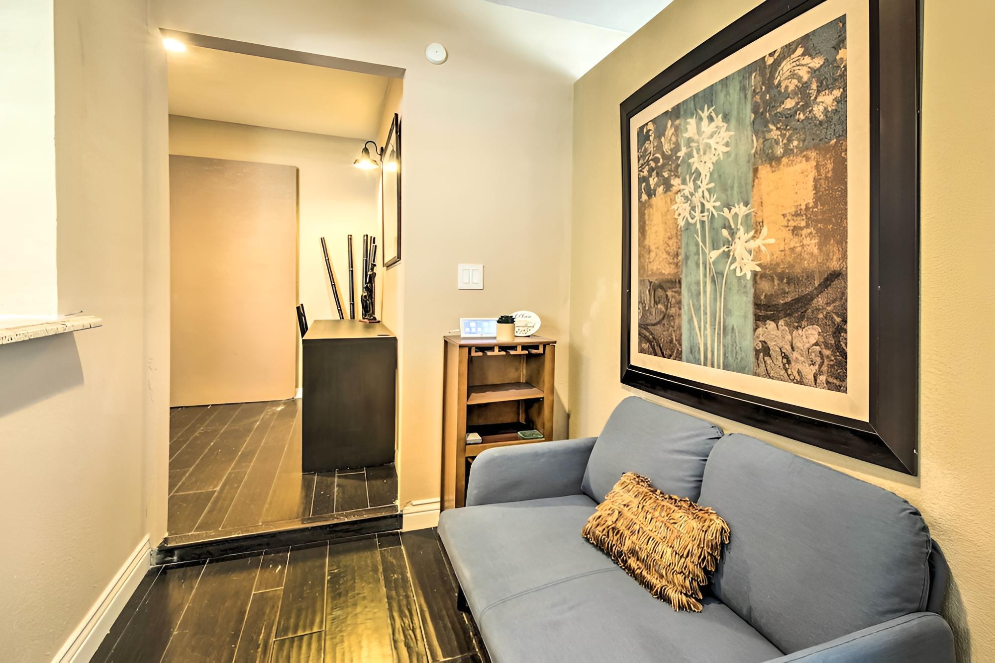 Bright El Paso Studio Near Area Attractions!