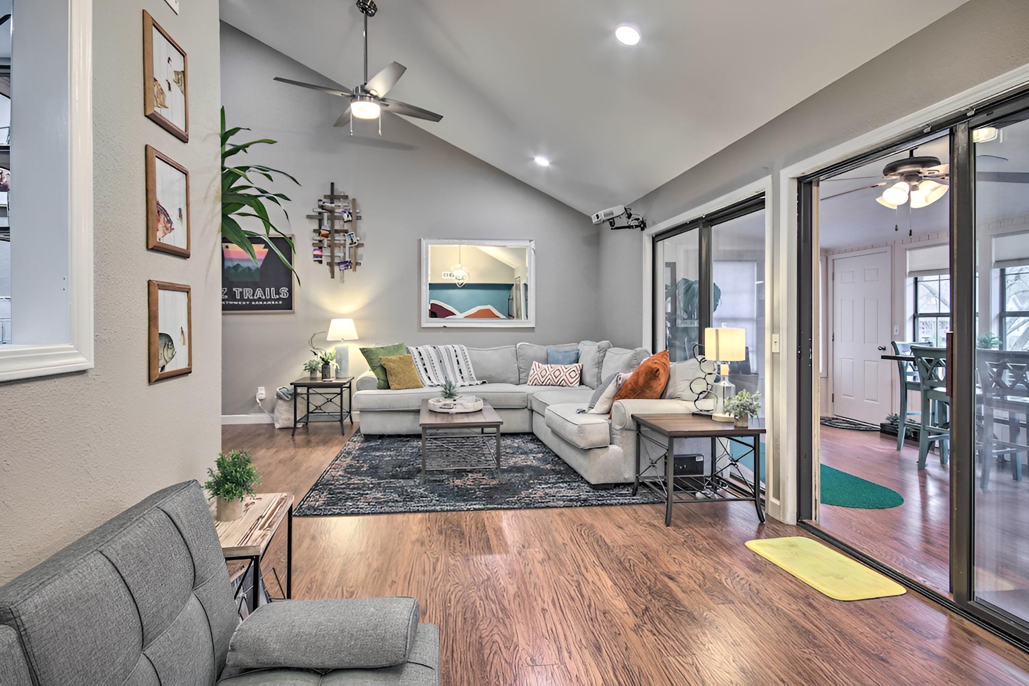 Vibrant Townhome on Golf Course & Bike Trails