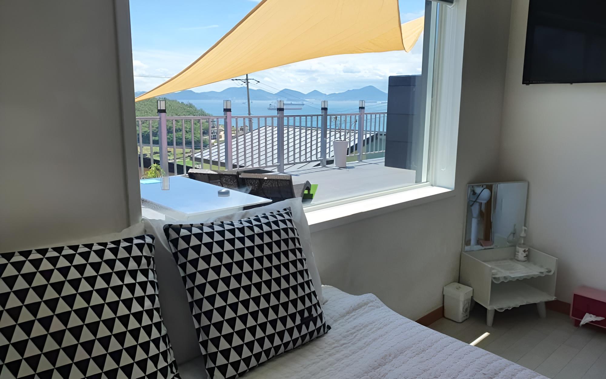 Namhae Cloud Berry Pension