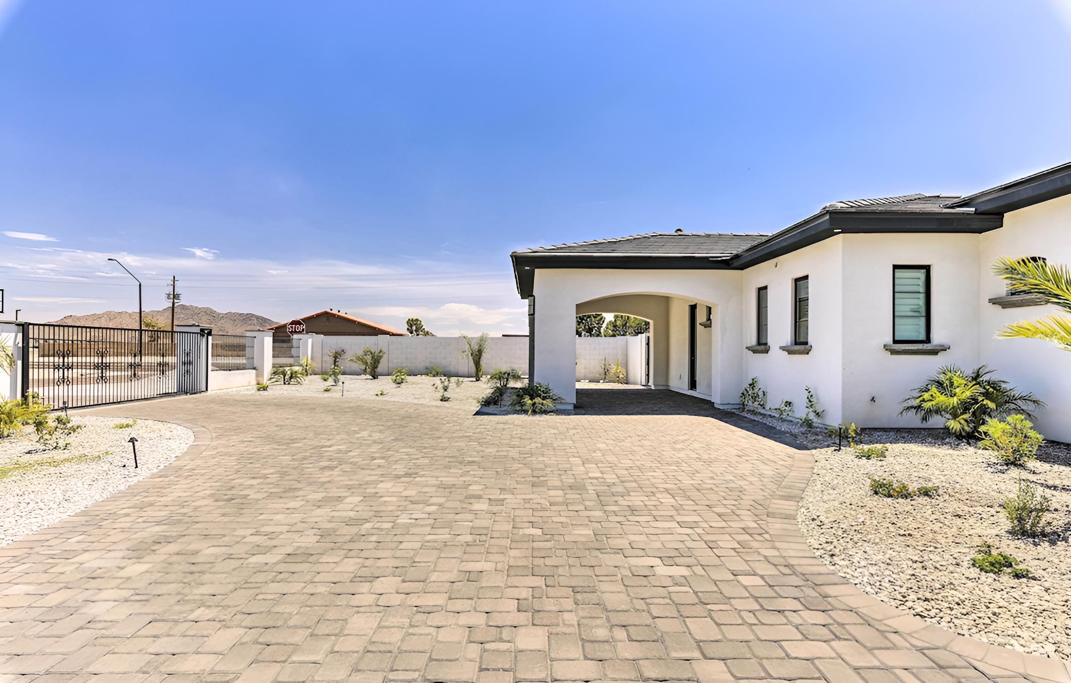 Gilbert Family Home ~ 30 Mi to Downtown Phoenix!