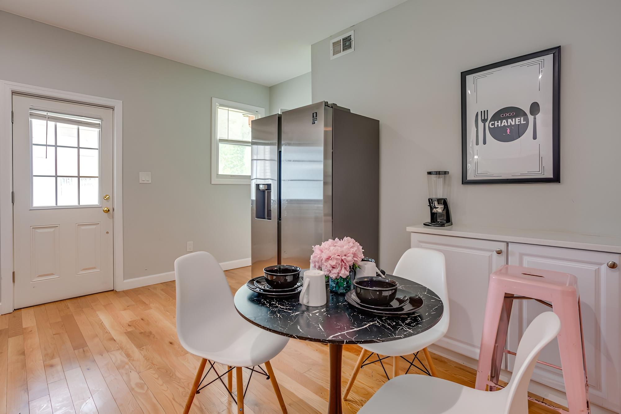 Vibrant East Orange Townhome Near Red Bull Arena!