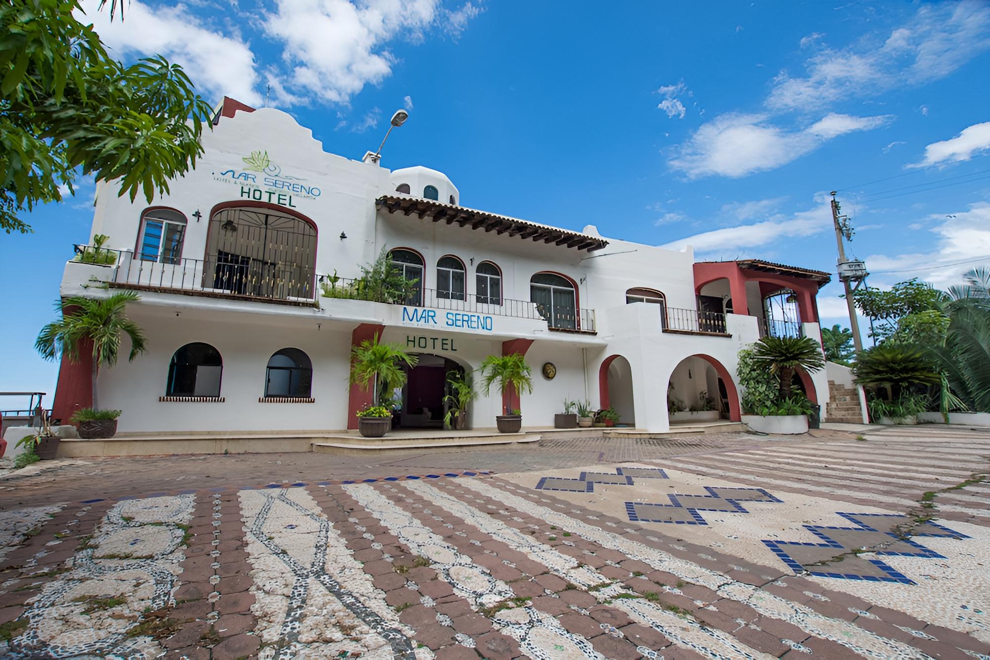 Mar Sereno Hotel & Suites view 4