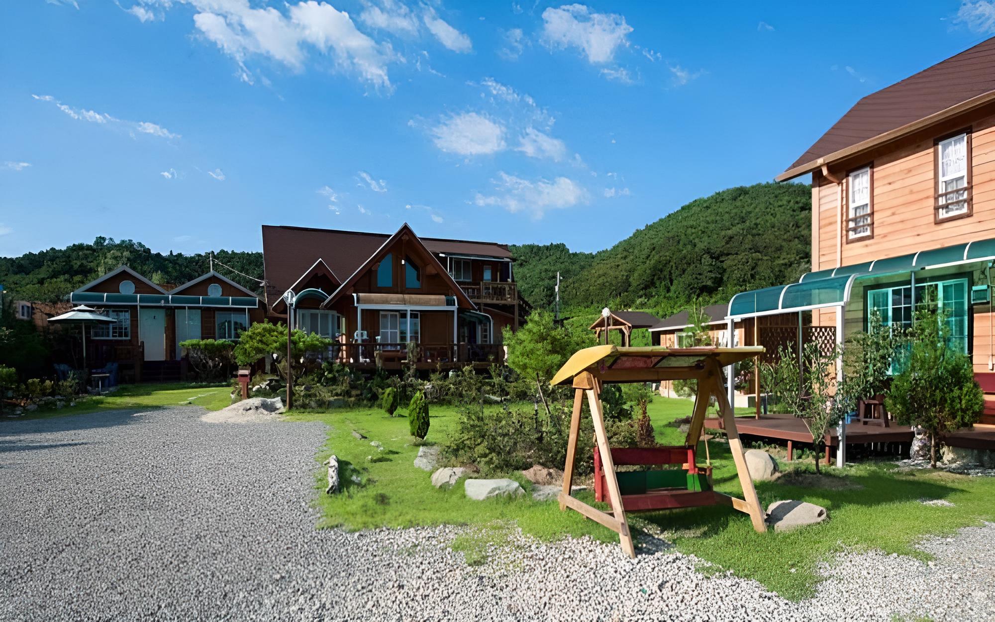 Damyang Geumsungsansung Pension
