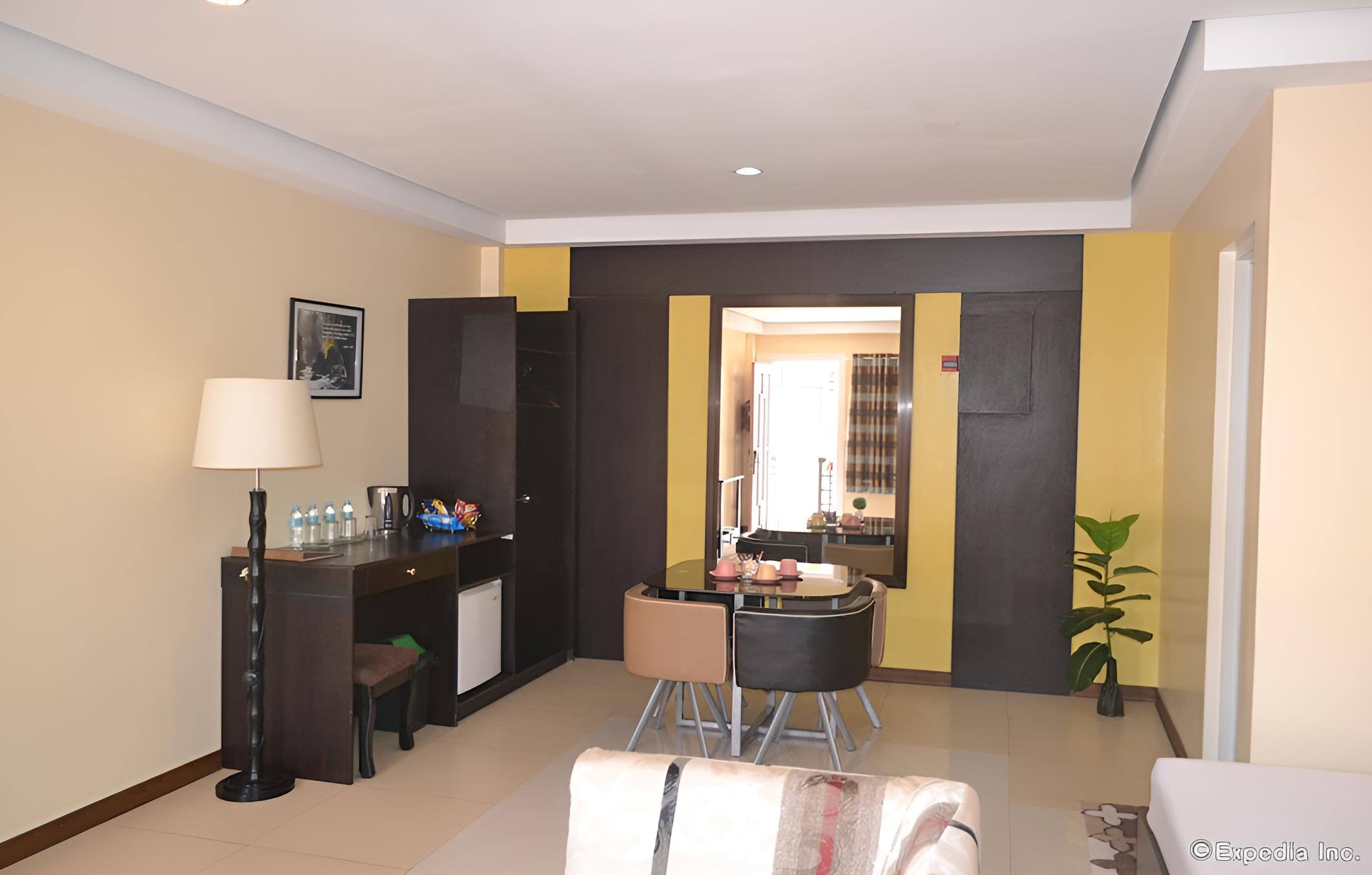 Roadhaus Hotel - The Manny Pacquiao Hotel