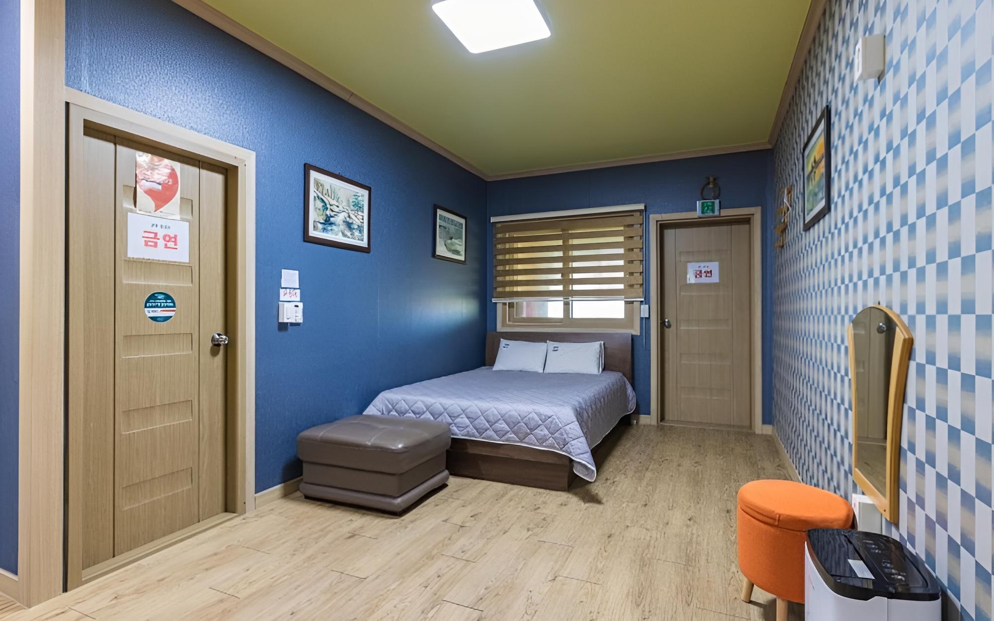 Nonsan Gyebaek Shuimtoe Camping Pension