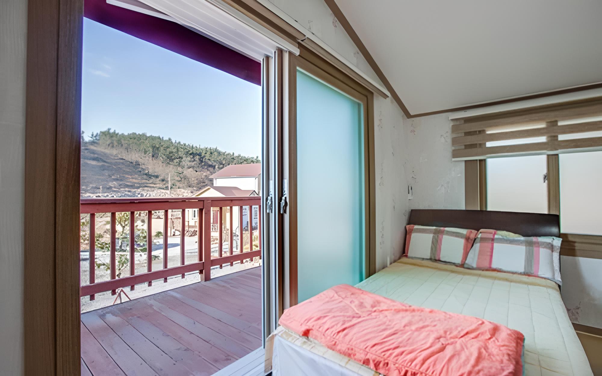 Taean Gold House Pension