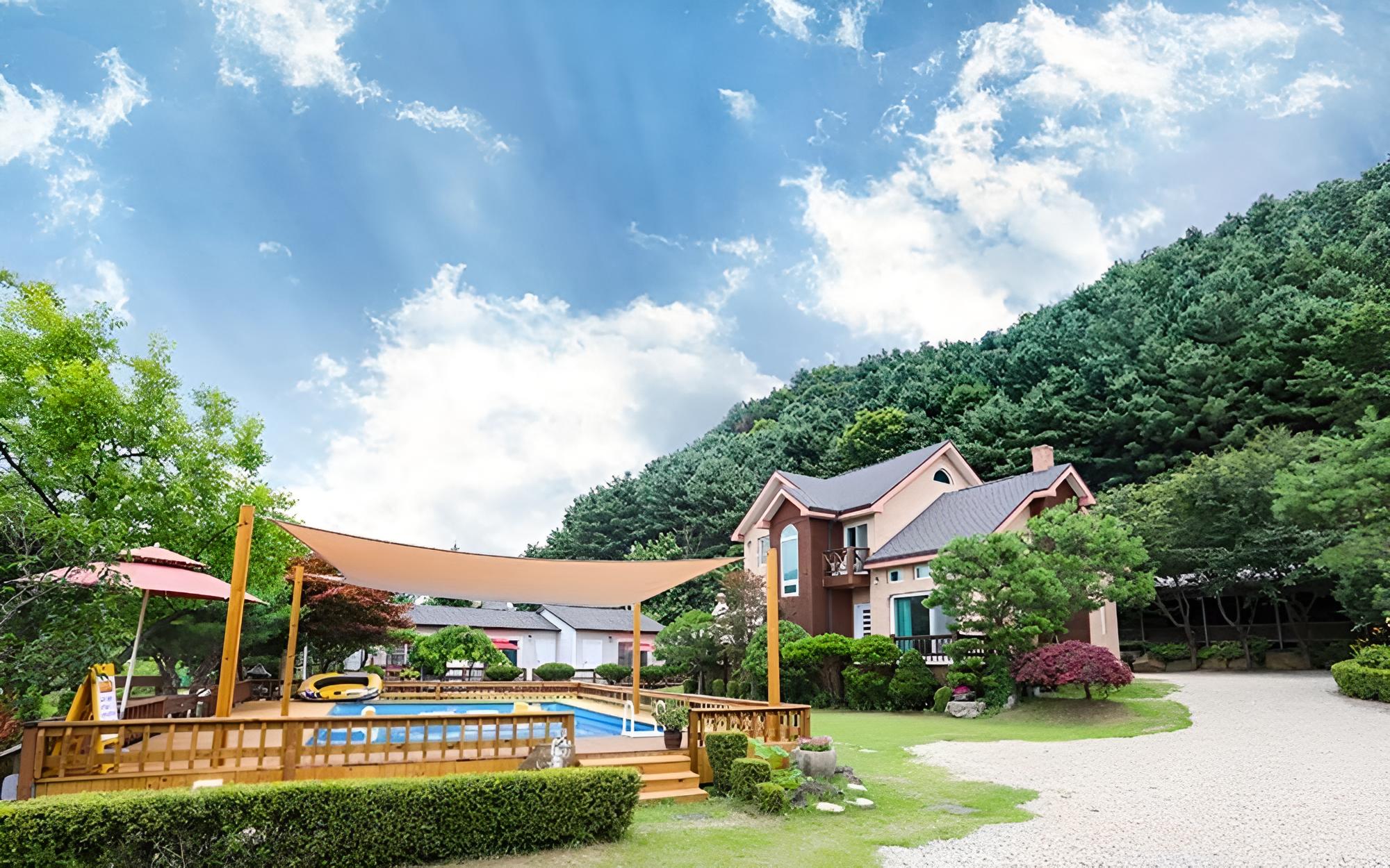Yangpyeong Moegaram Pension