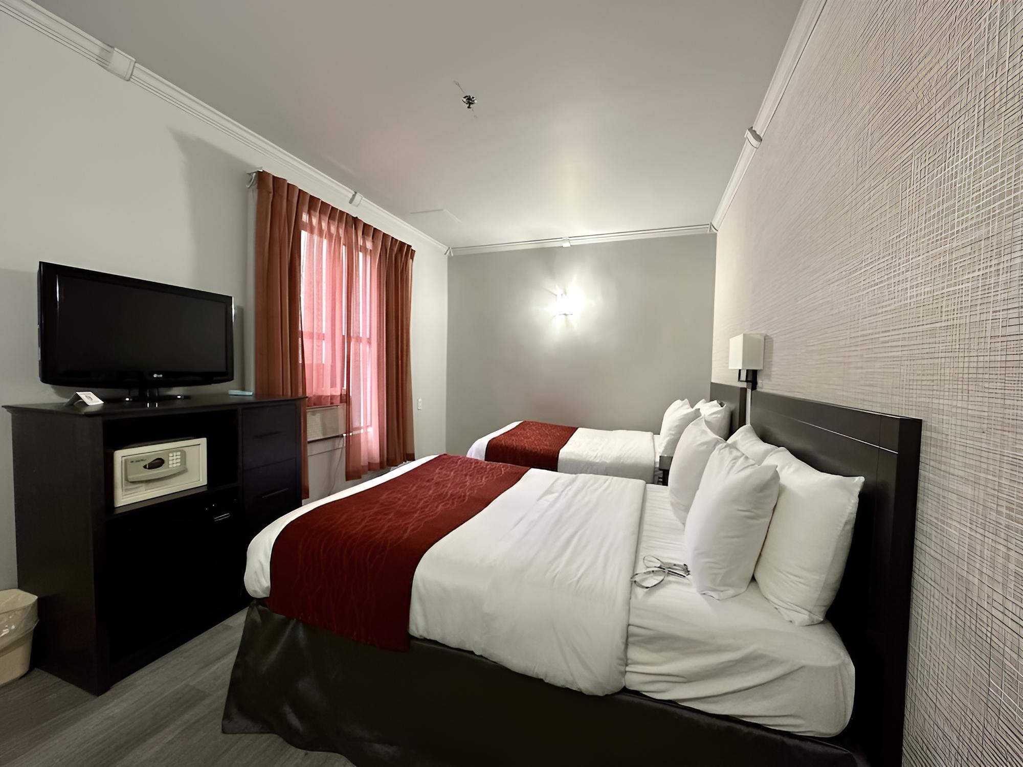 Heritage Hotel 17