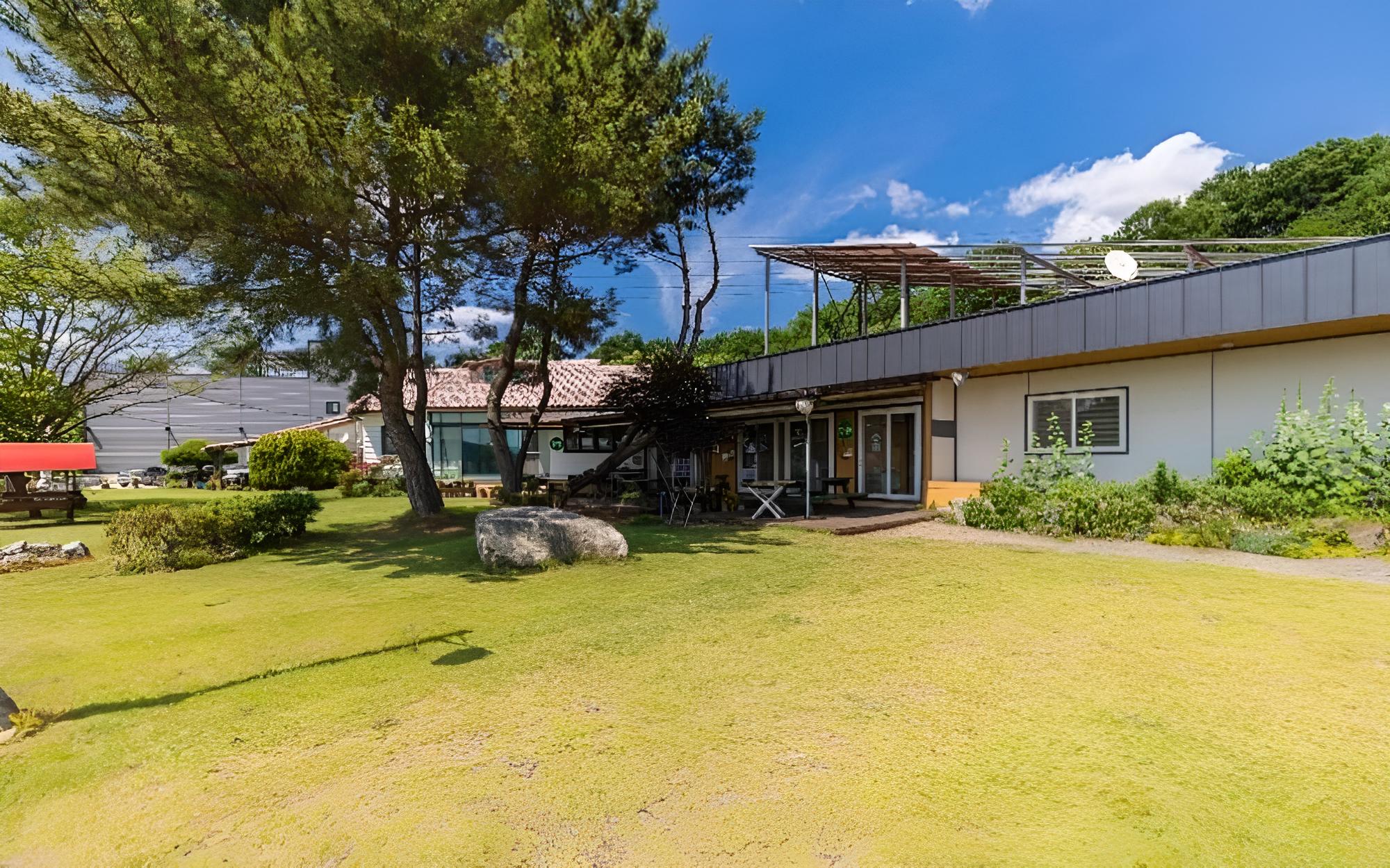 Nonsan Gyebaek Shuimtoe Camping Pension view 3