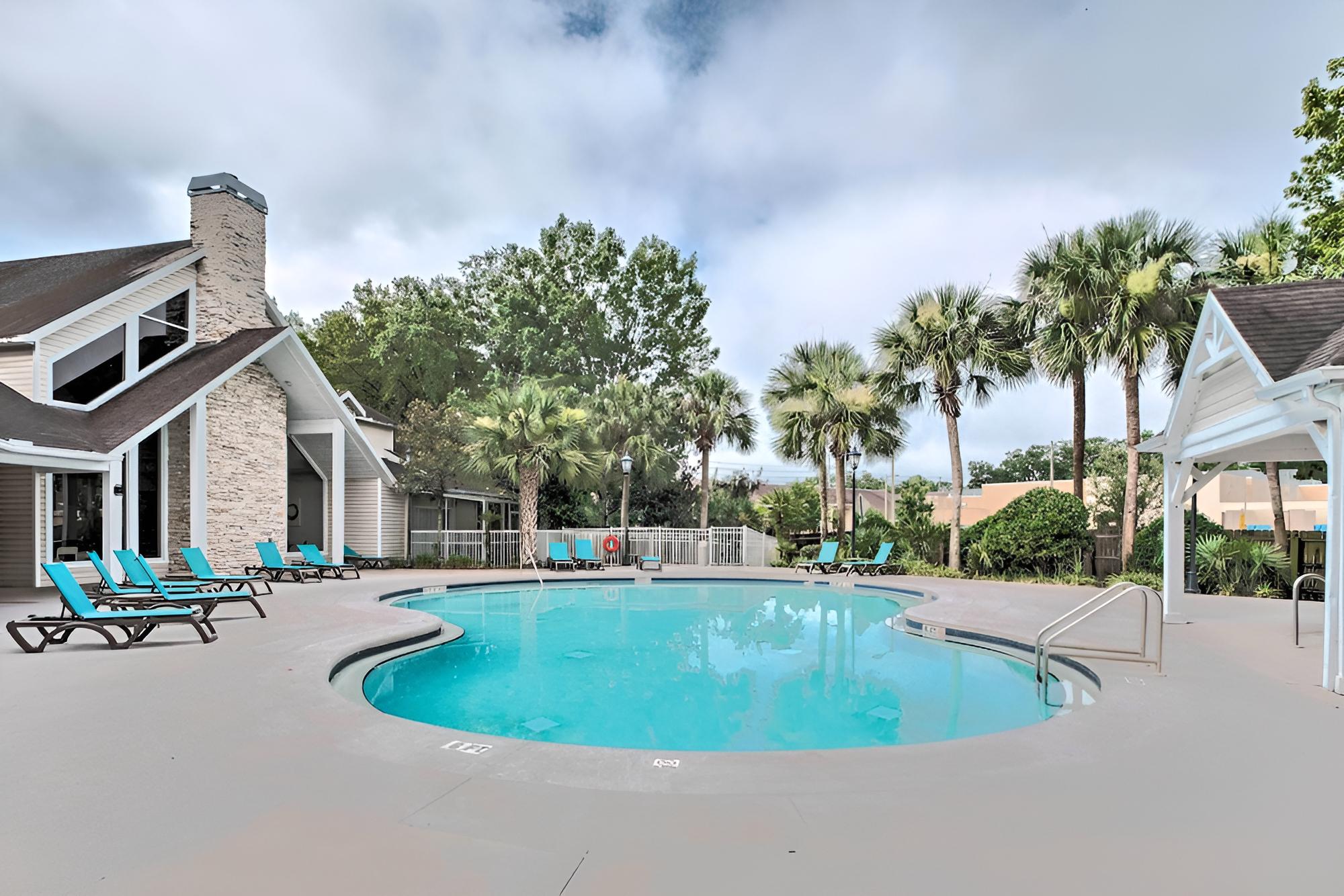 Cozy Gainesville Condo Near Shopping & Dining
