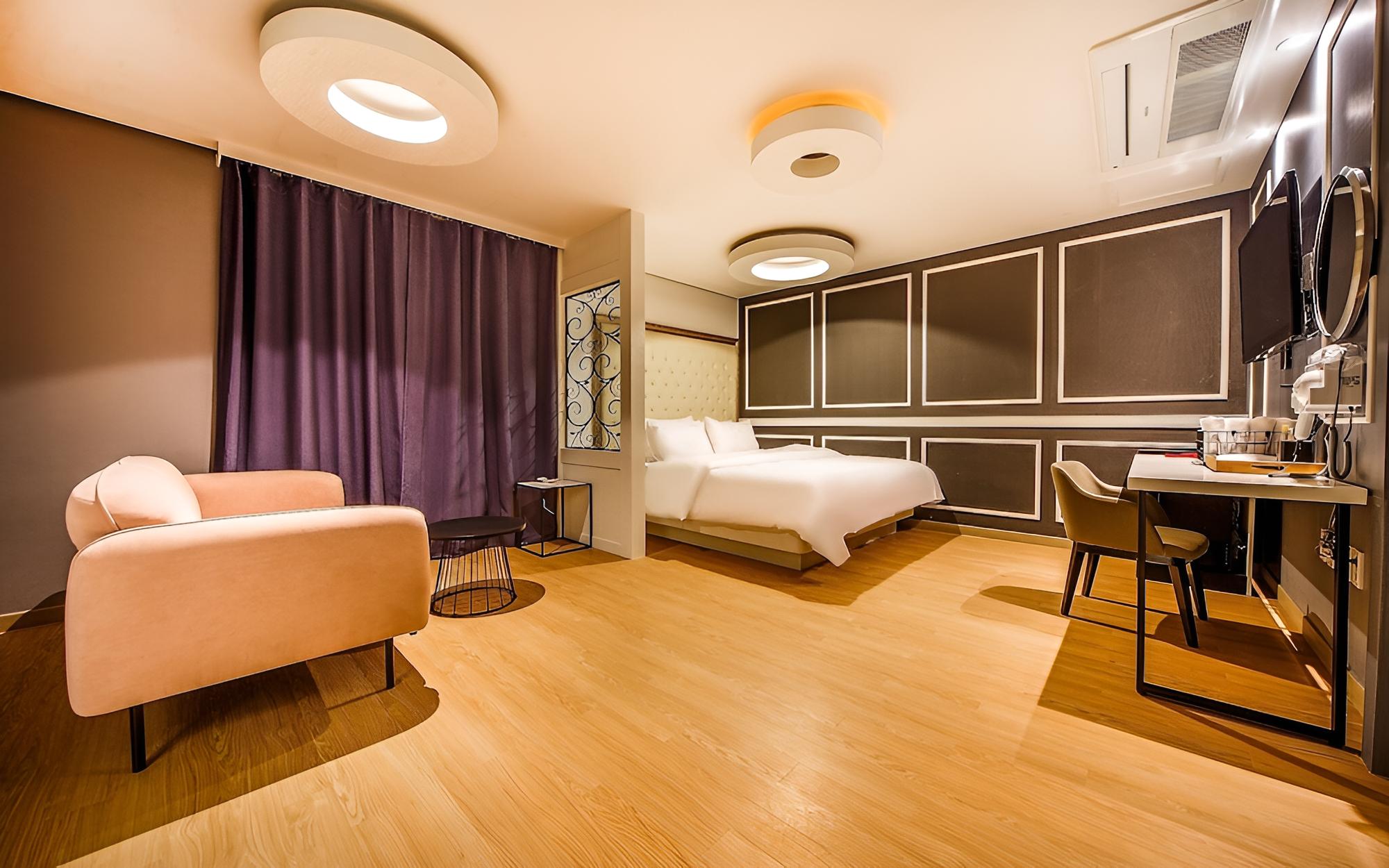 Jinju Hotel Servi