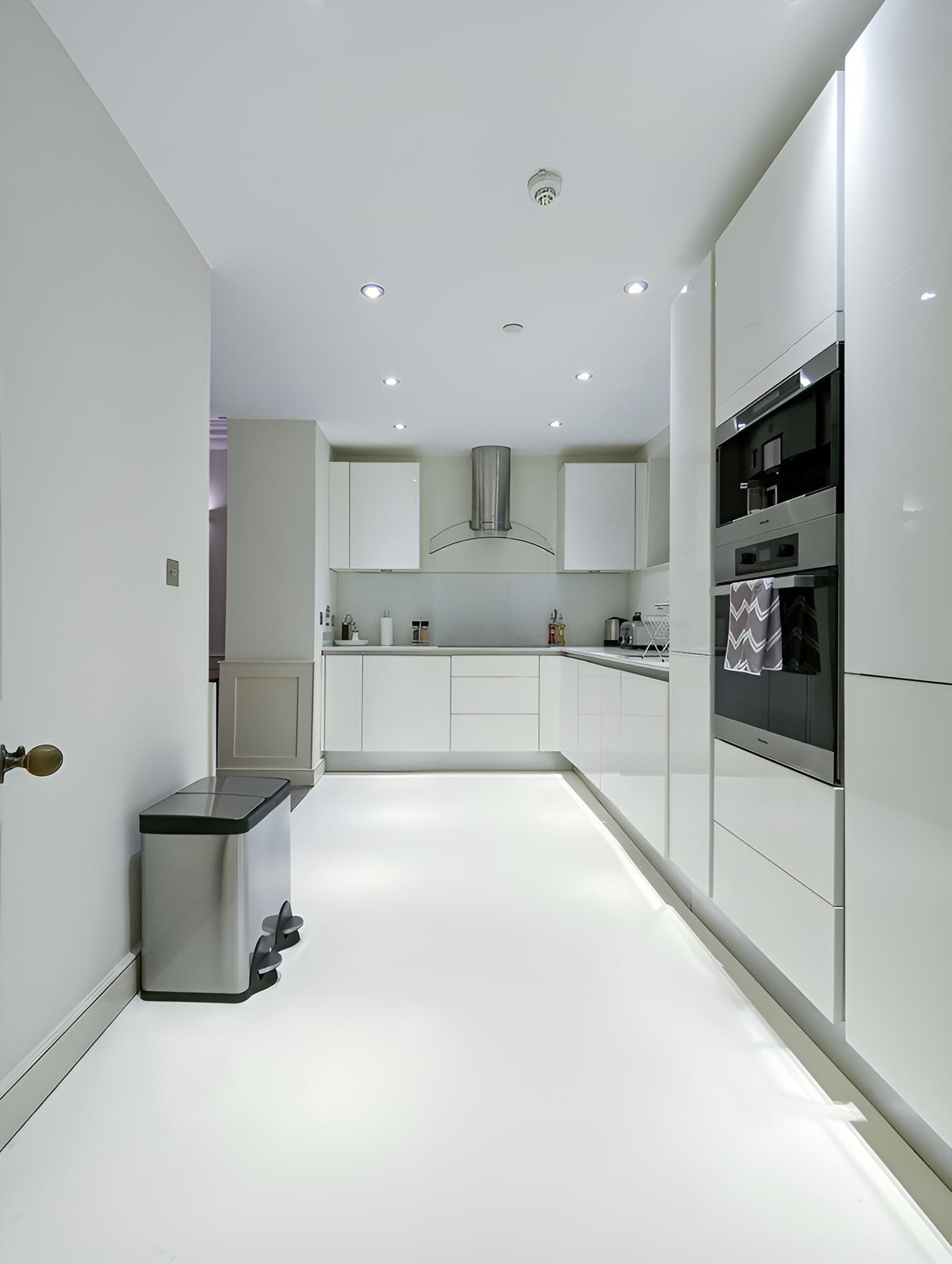 SUITE 4 DIAMOND