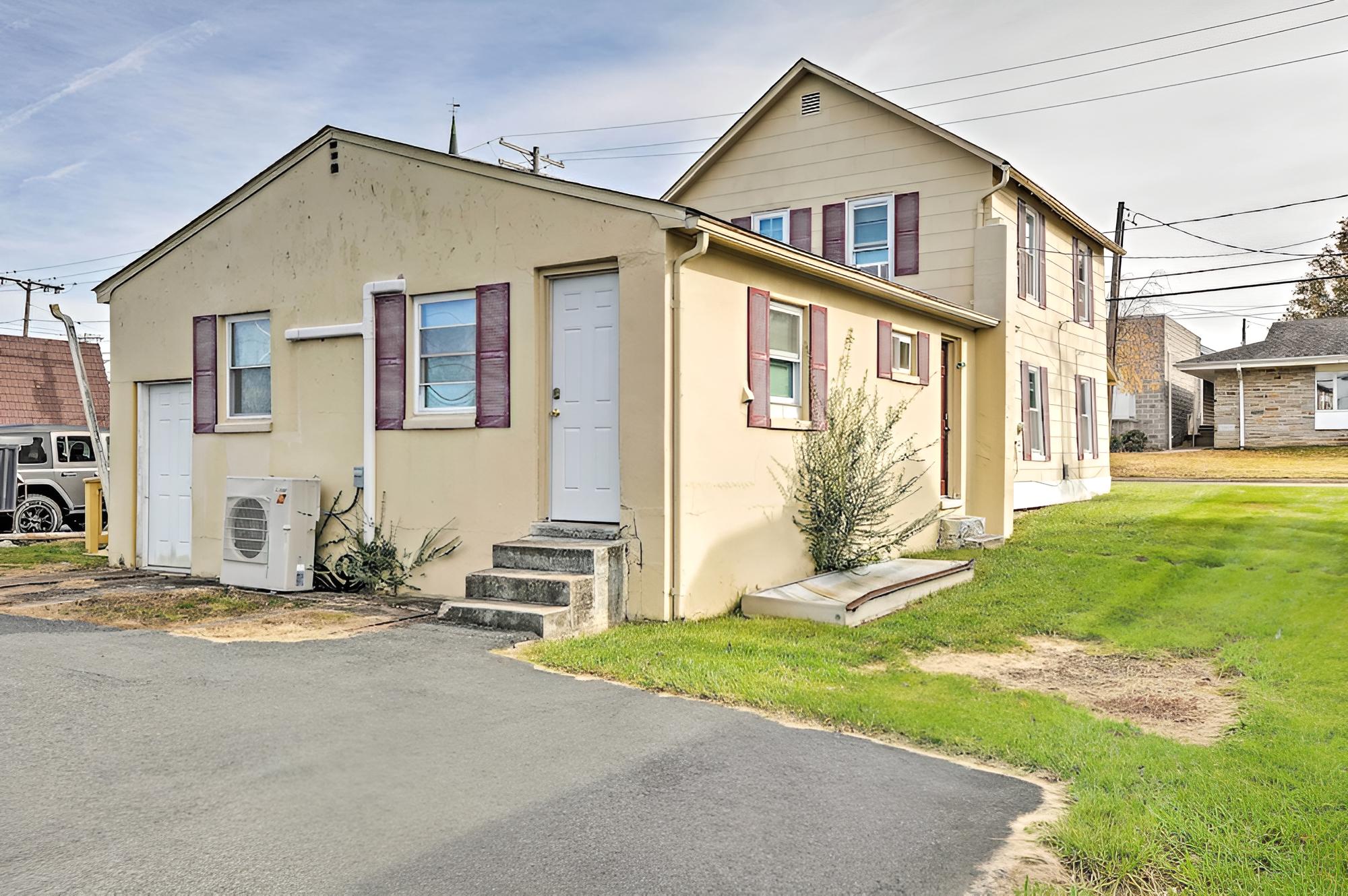 Cozy Bel Air Home - Walk to Main Street Shops