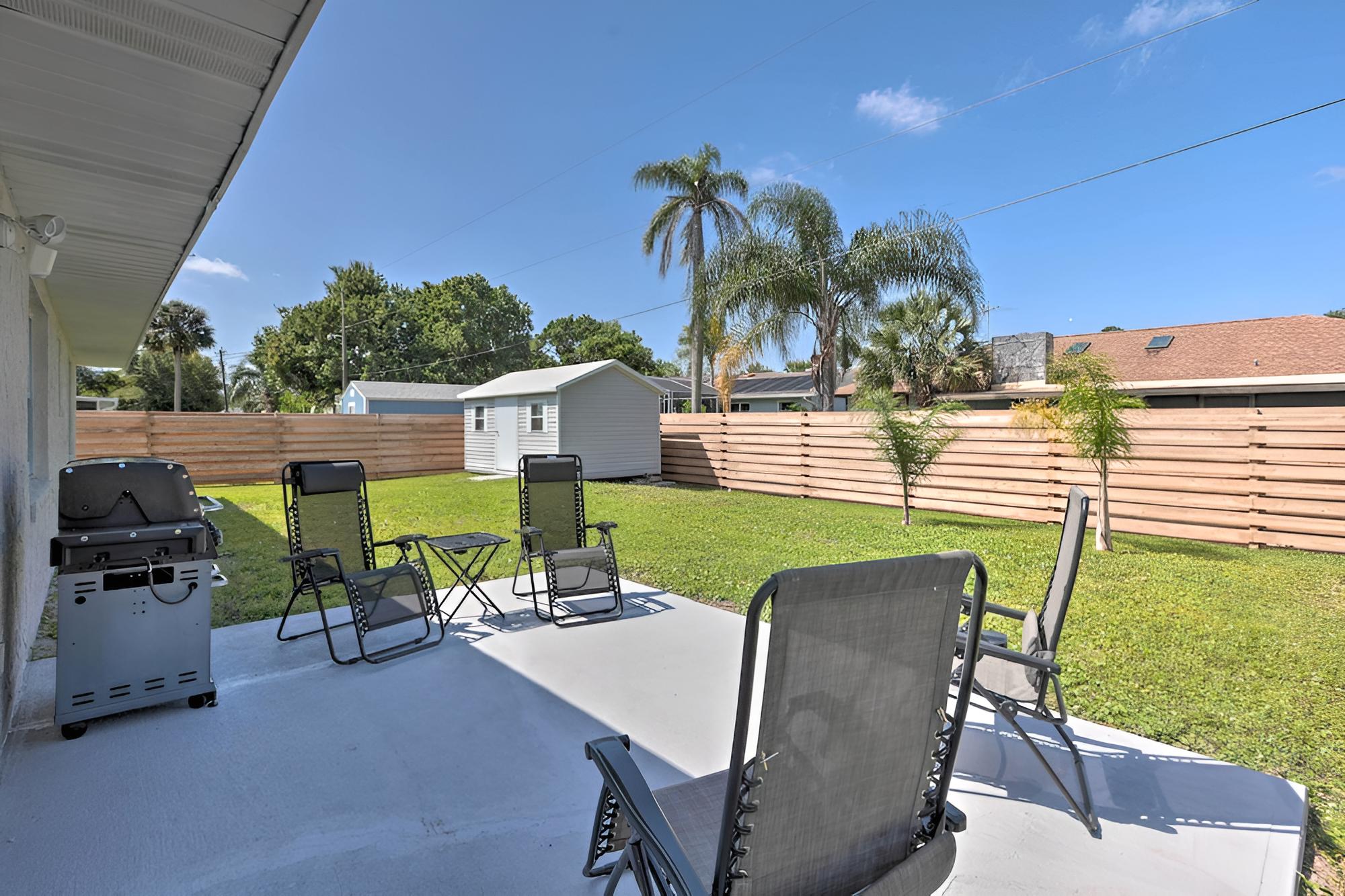 Edgewater Abode ~ 7 Mi to New Smyrna Beach!