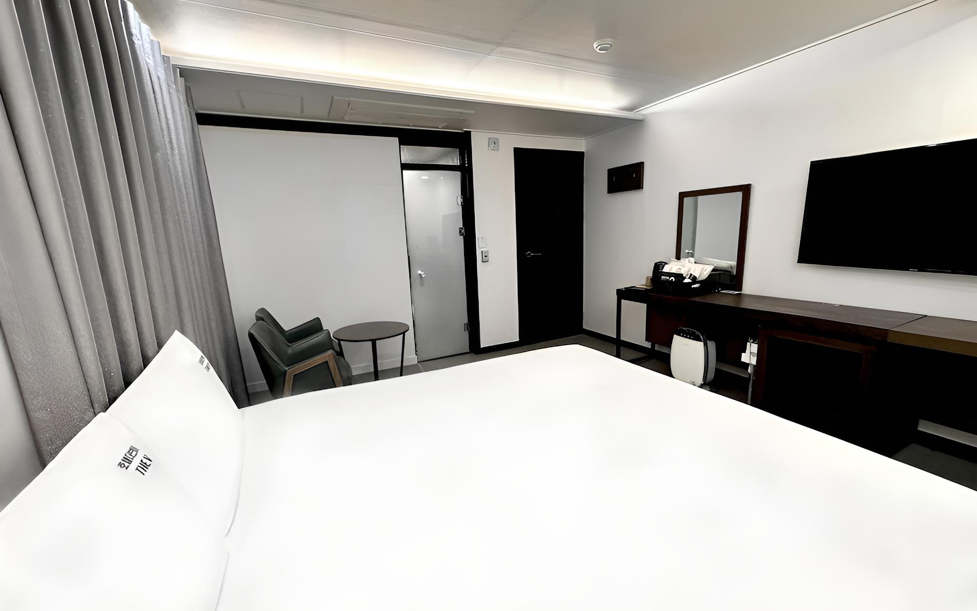 Jinju Hotel The V