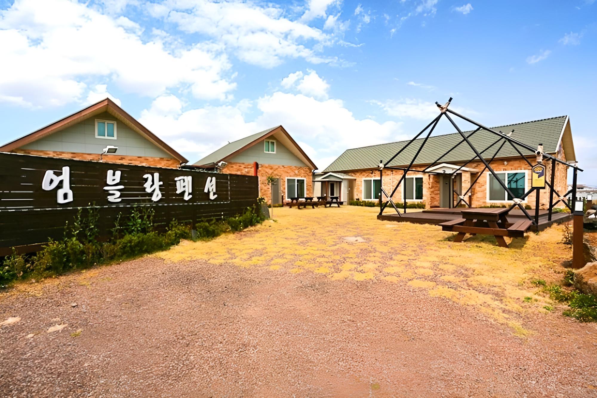 Seoguipo Umblanc Pension