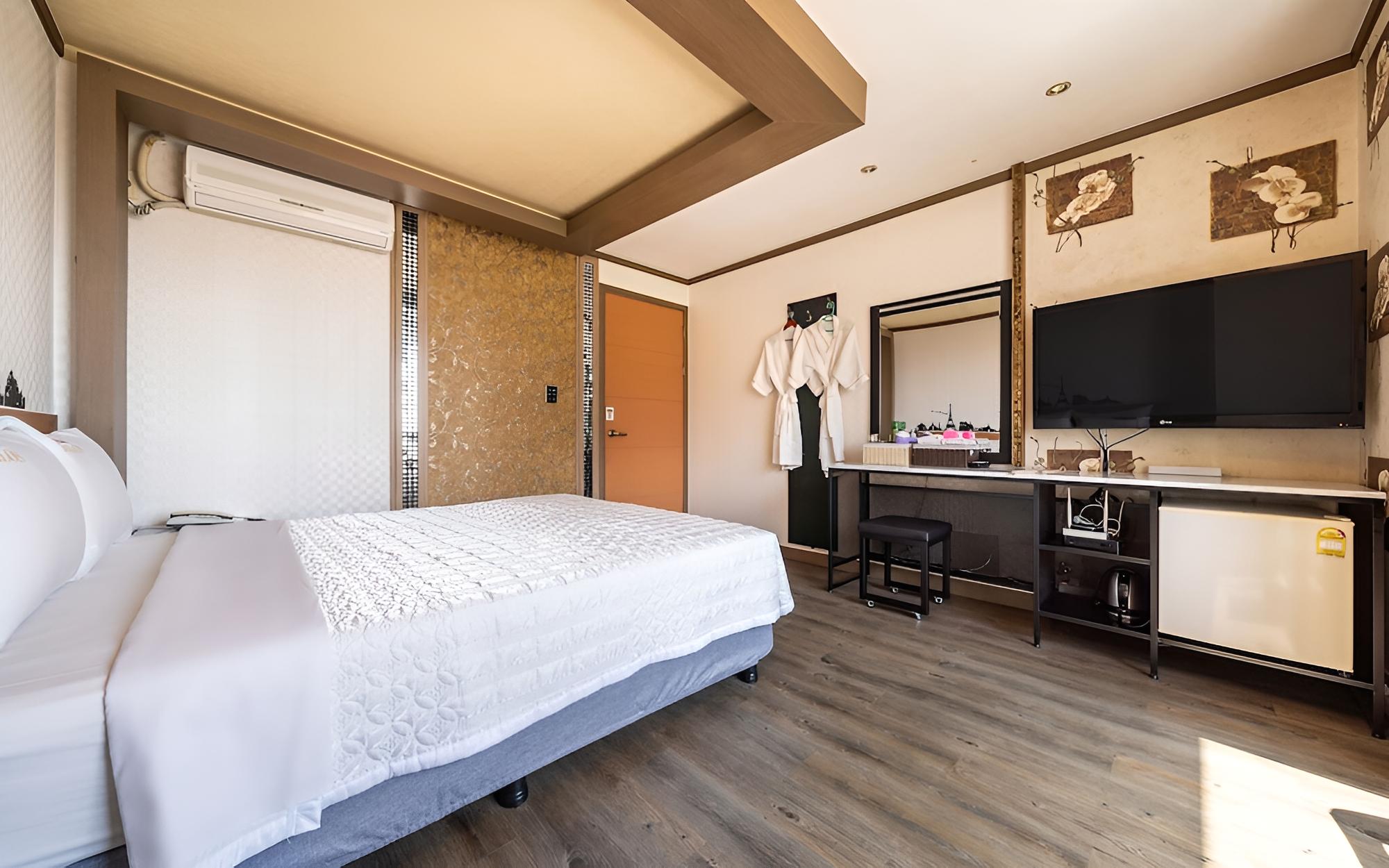 Photo 17
