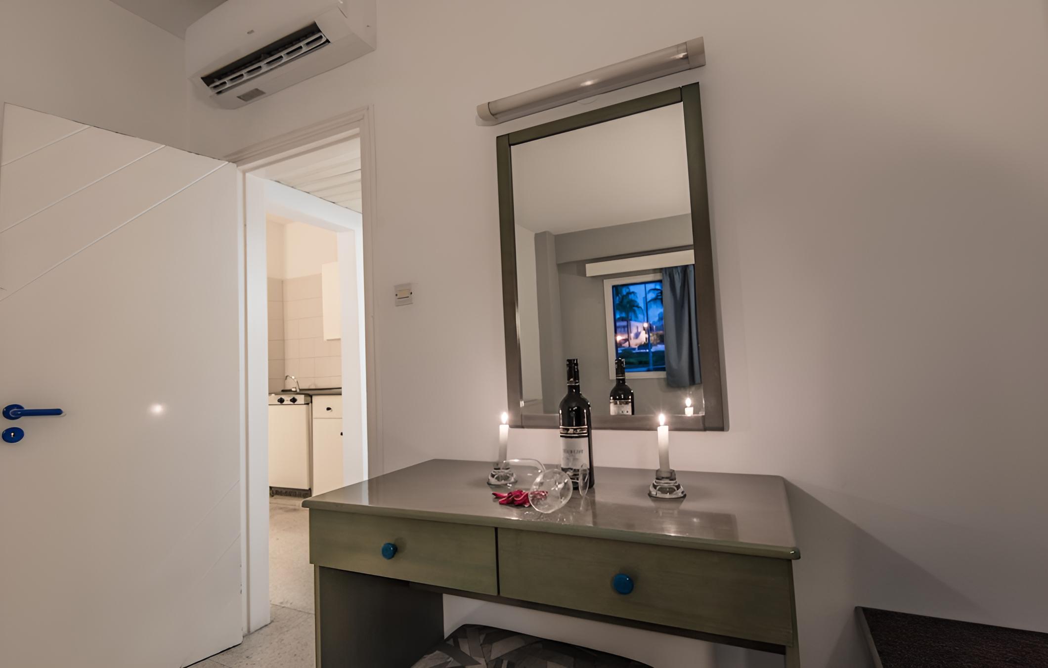 Cordelia Hotel Apts