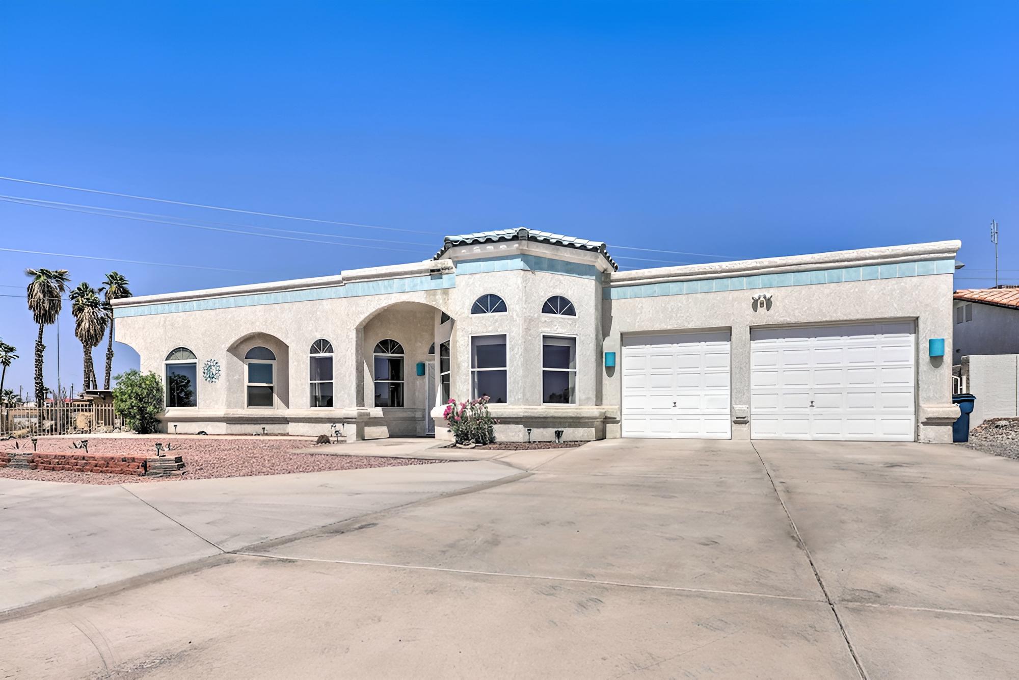 Lake Havasu City Abode w/ Pool + Mtn Views!