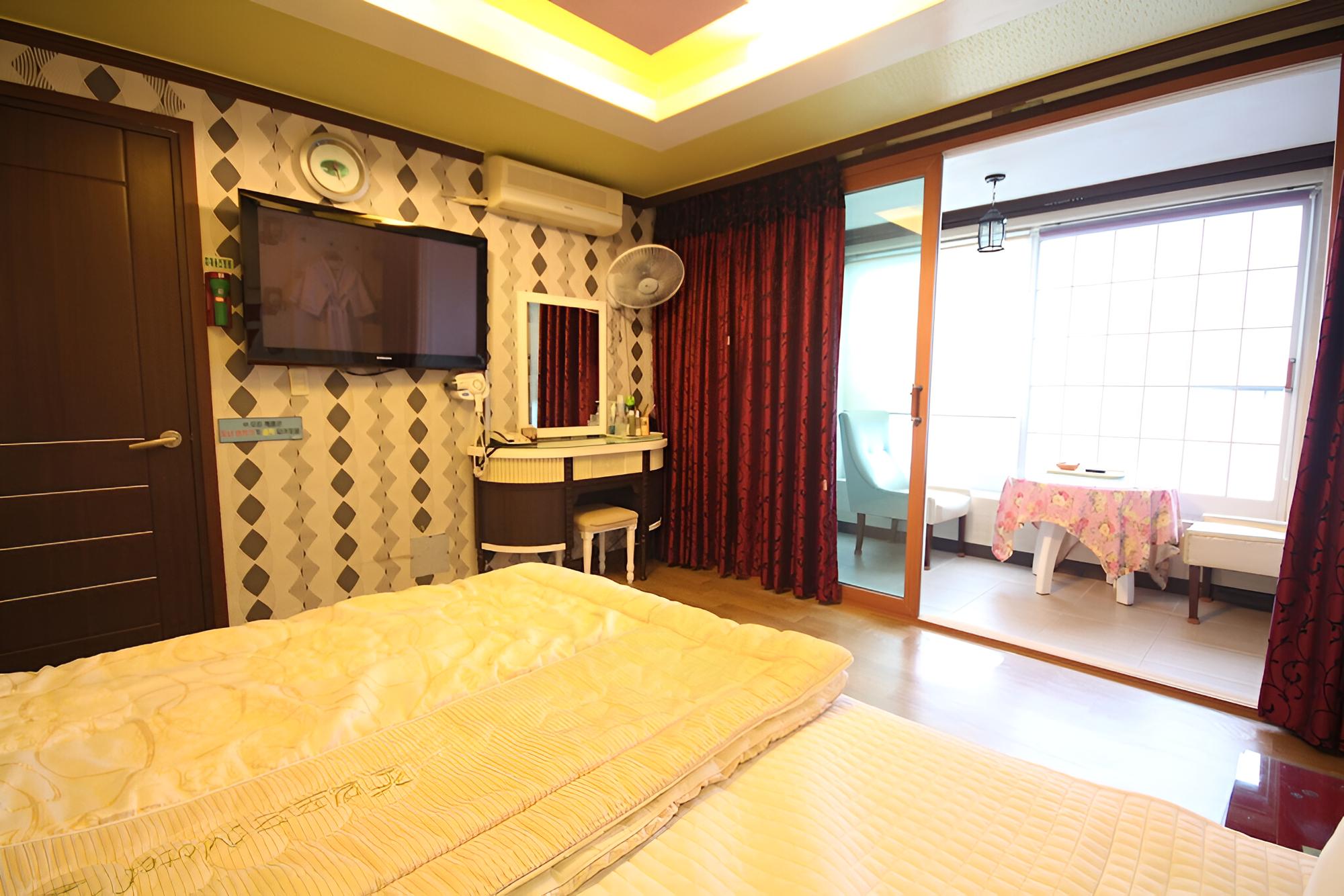 Namhae Milford view 4