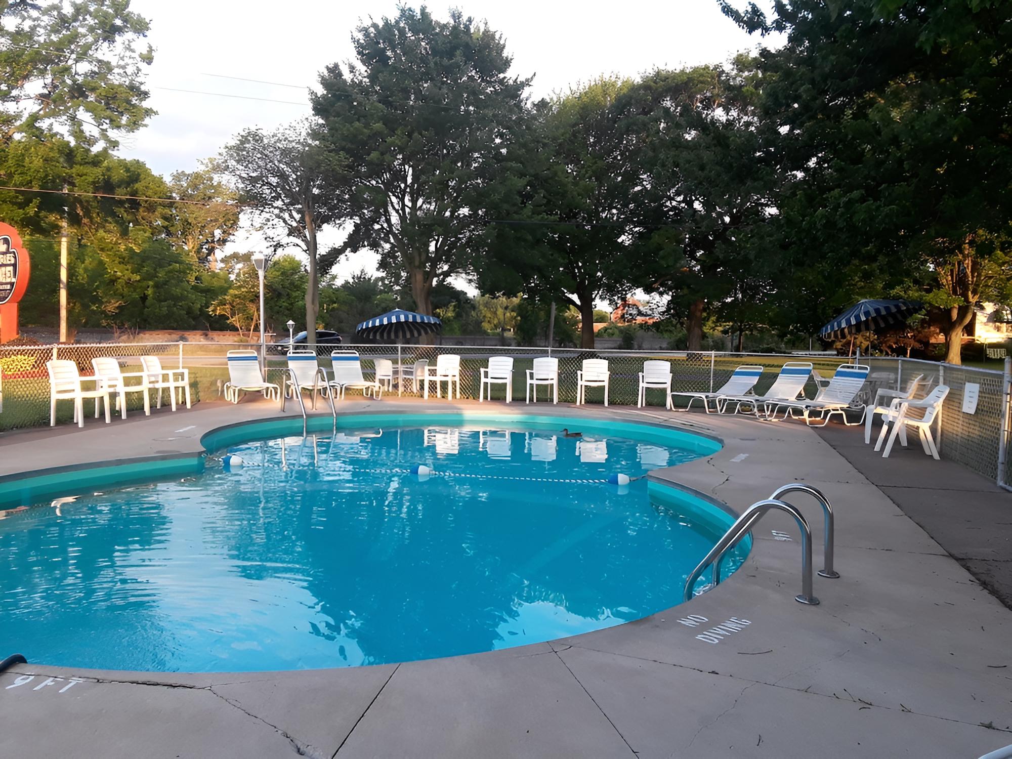 Maples Motel