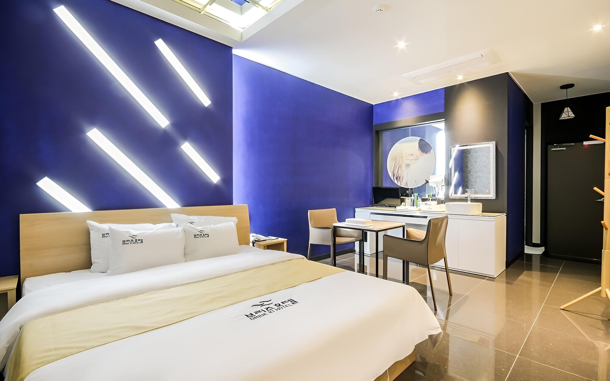 Naju Breeze Self Check-in Motel
