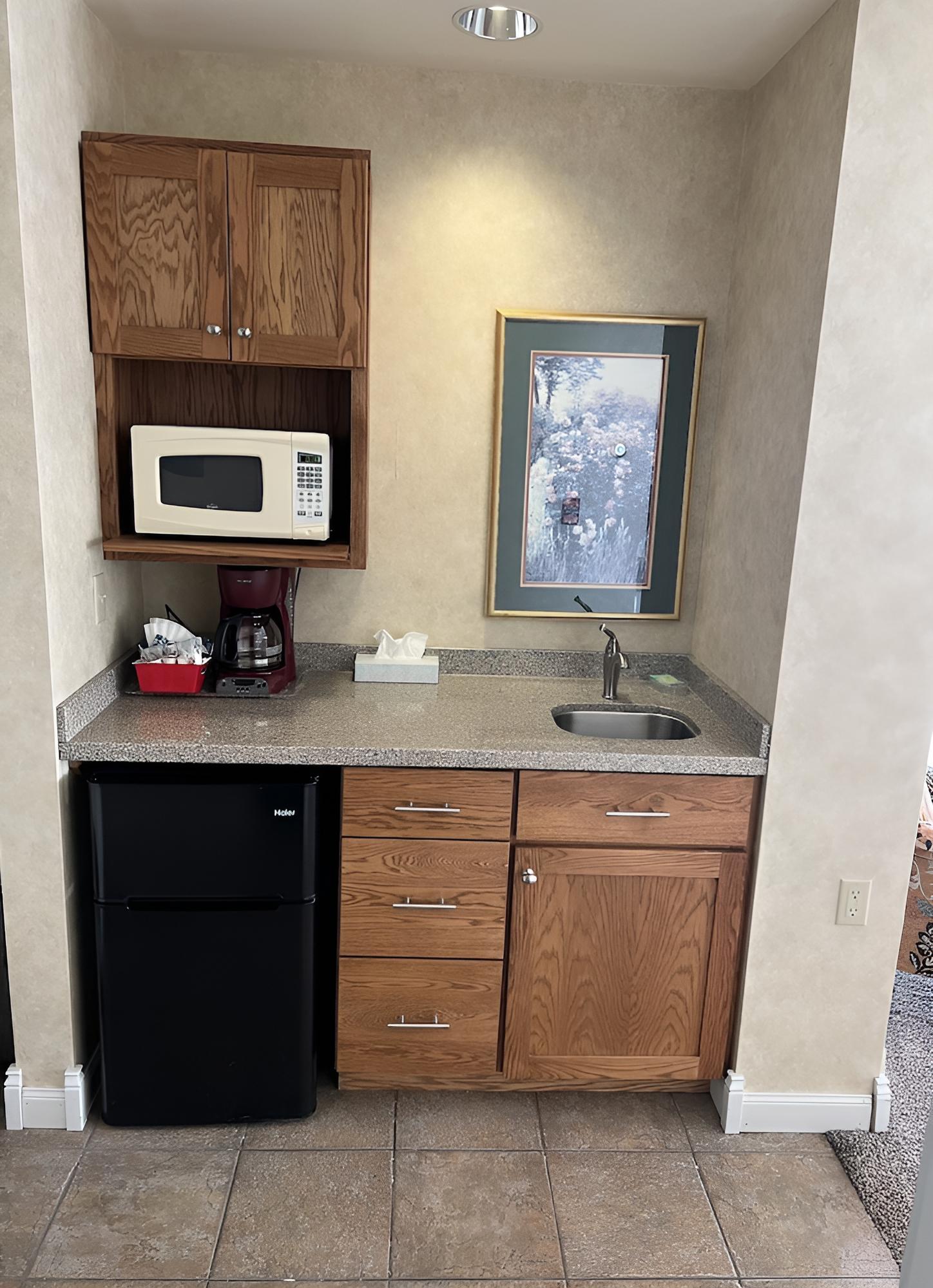 Pier Plaza Lodging