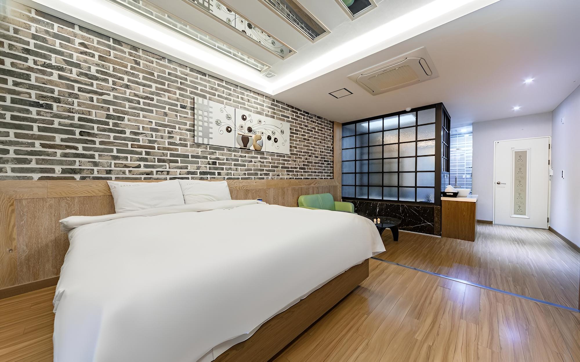 Iksan Jaja Hotel view 2