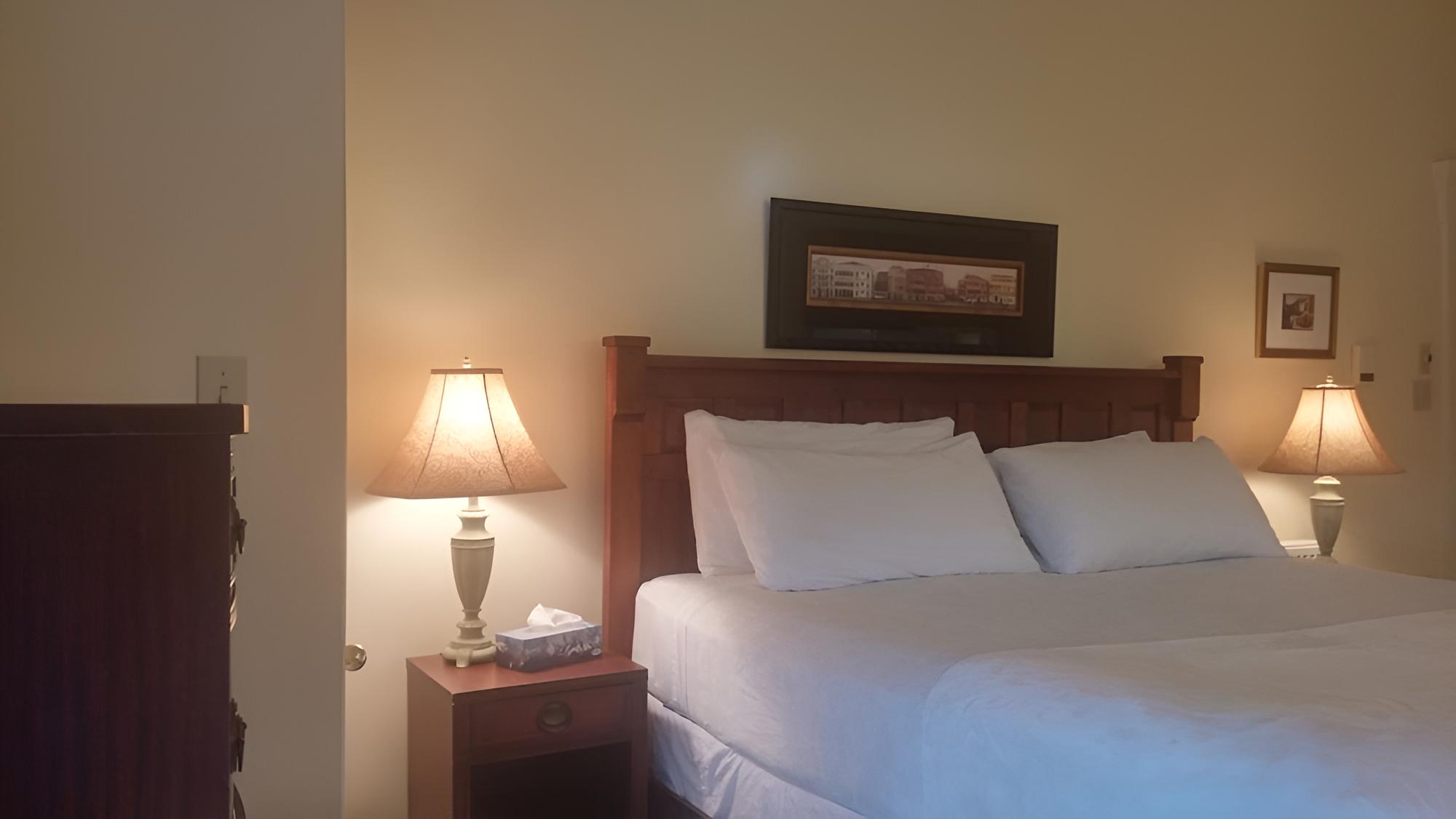 Chipman Hill Suites - Senator Dever House